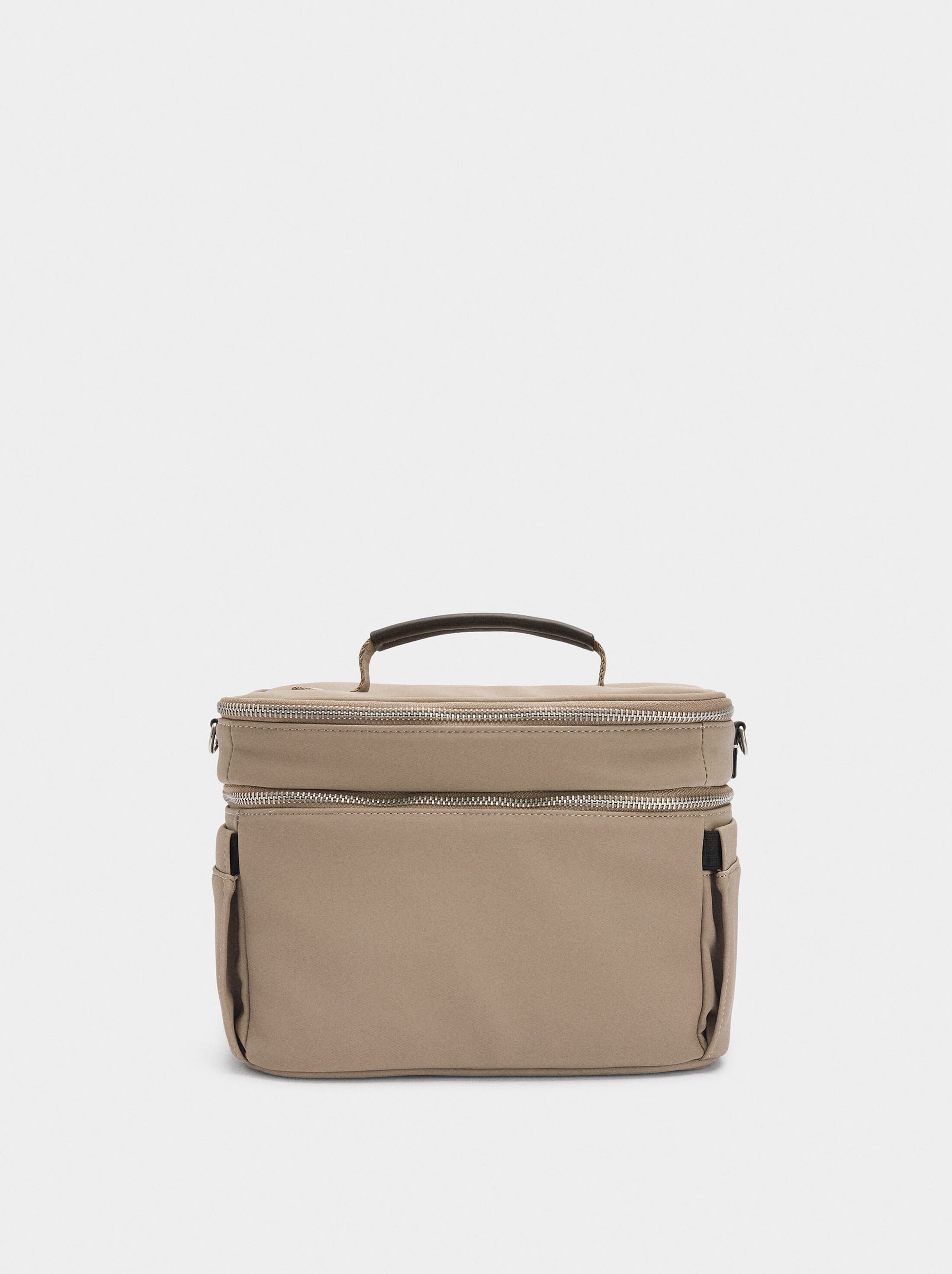 Plain lunch bag with nylon effect image number 0.0