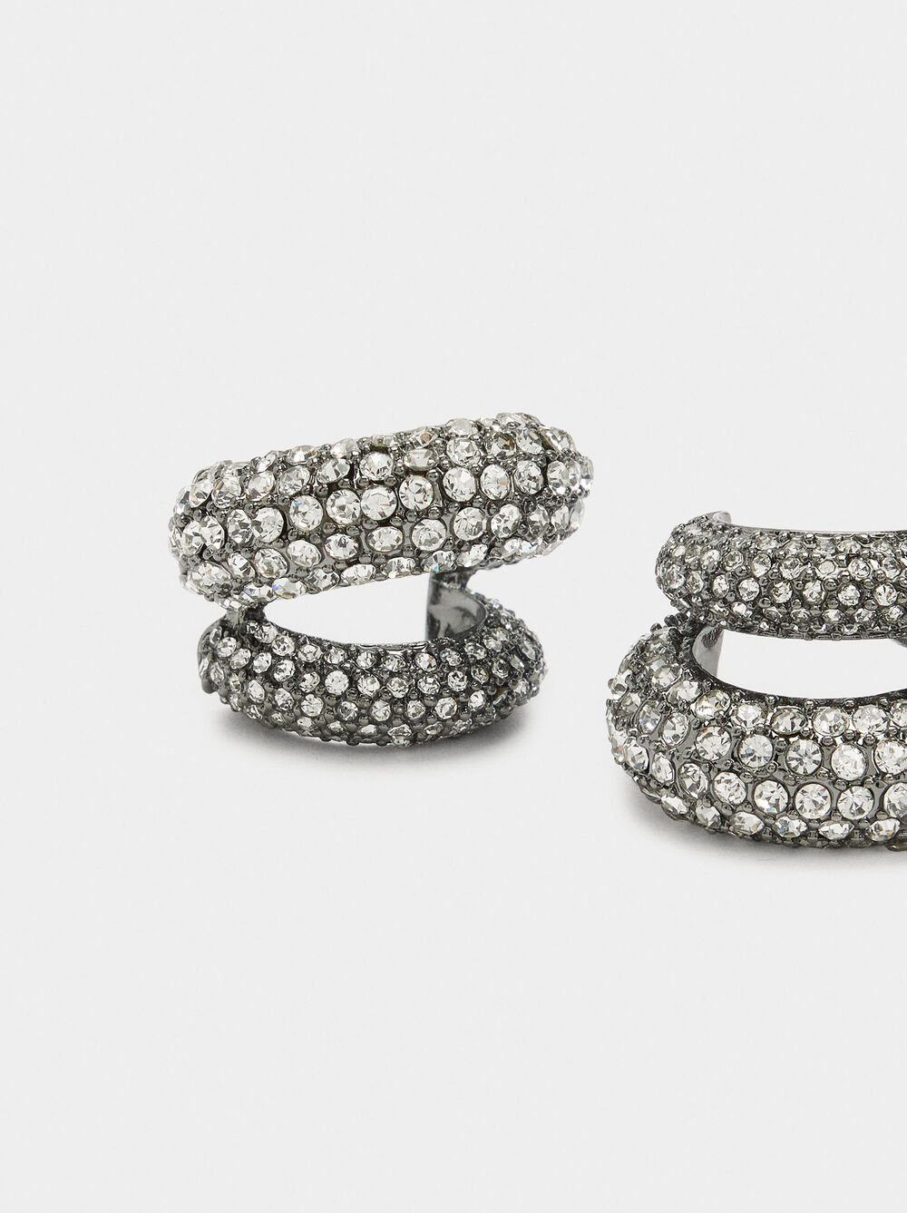 Open hoop earrings with double effect with crystals