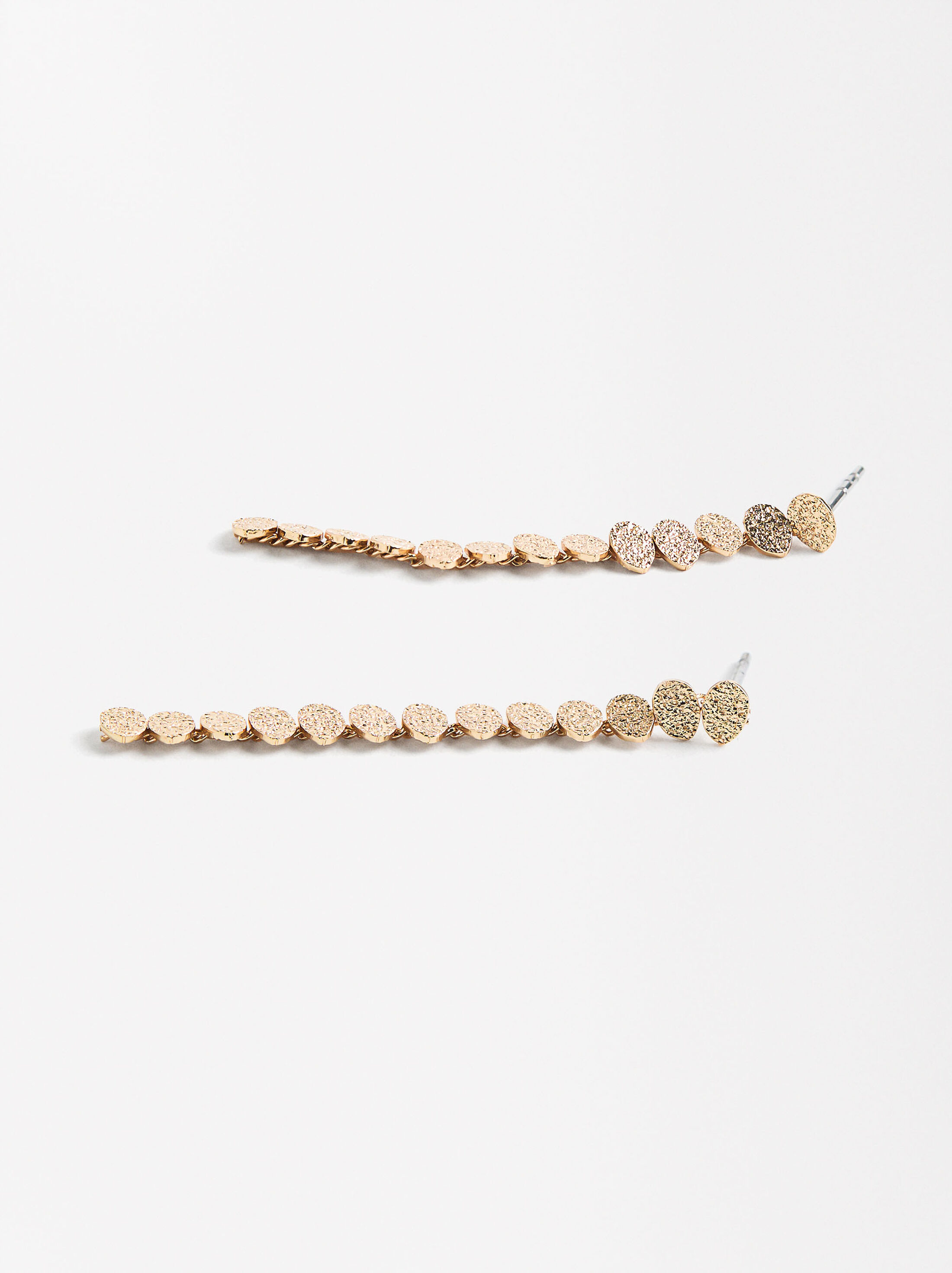 Pendientes largos con efecto martillado image number 1.0