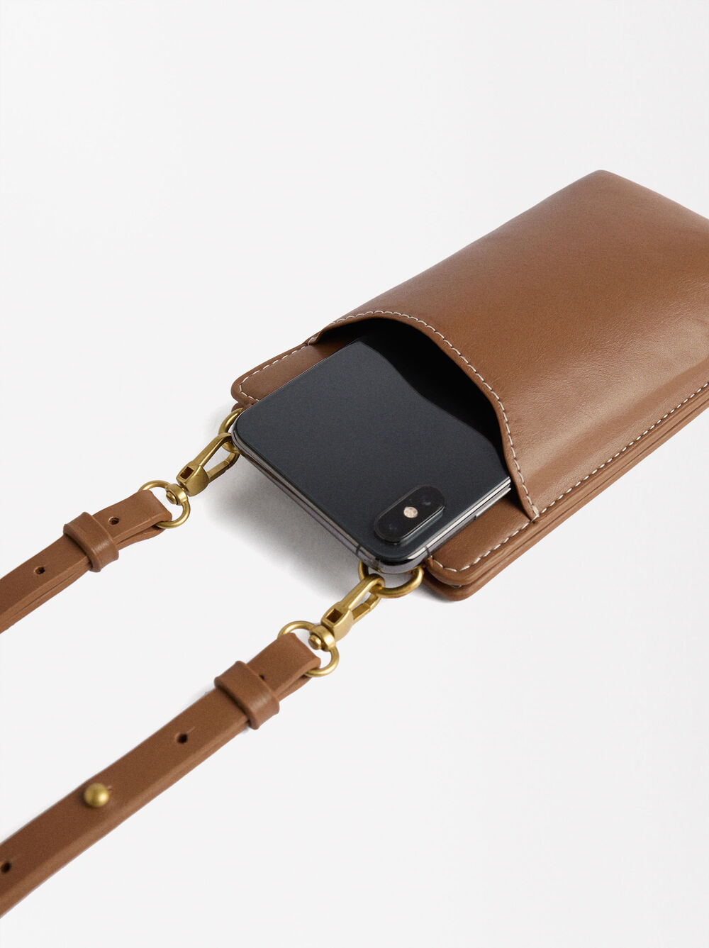 Pochette pour téléphone avec bandoulière tressée