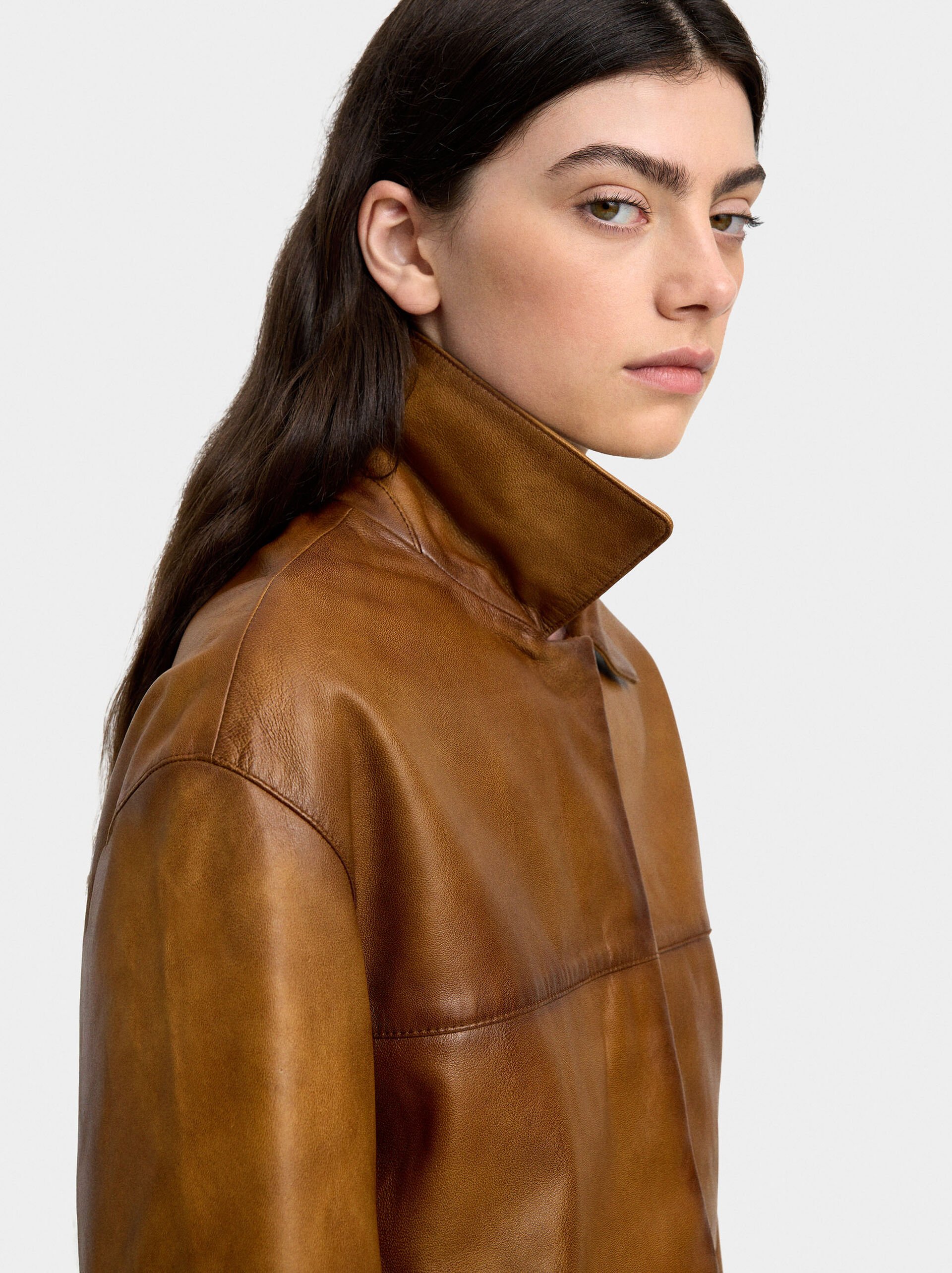 Leather jacket with topstitching image number 4.0