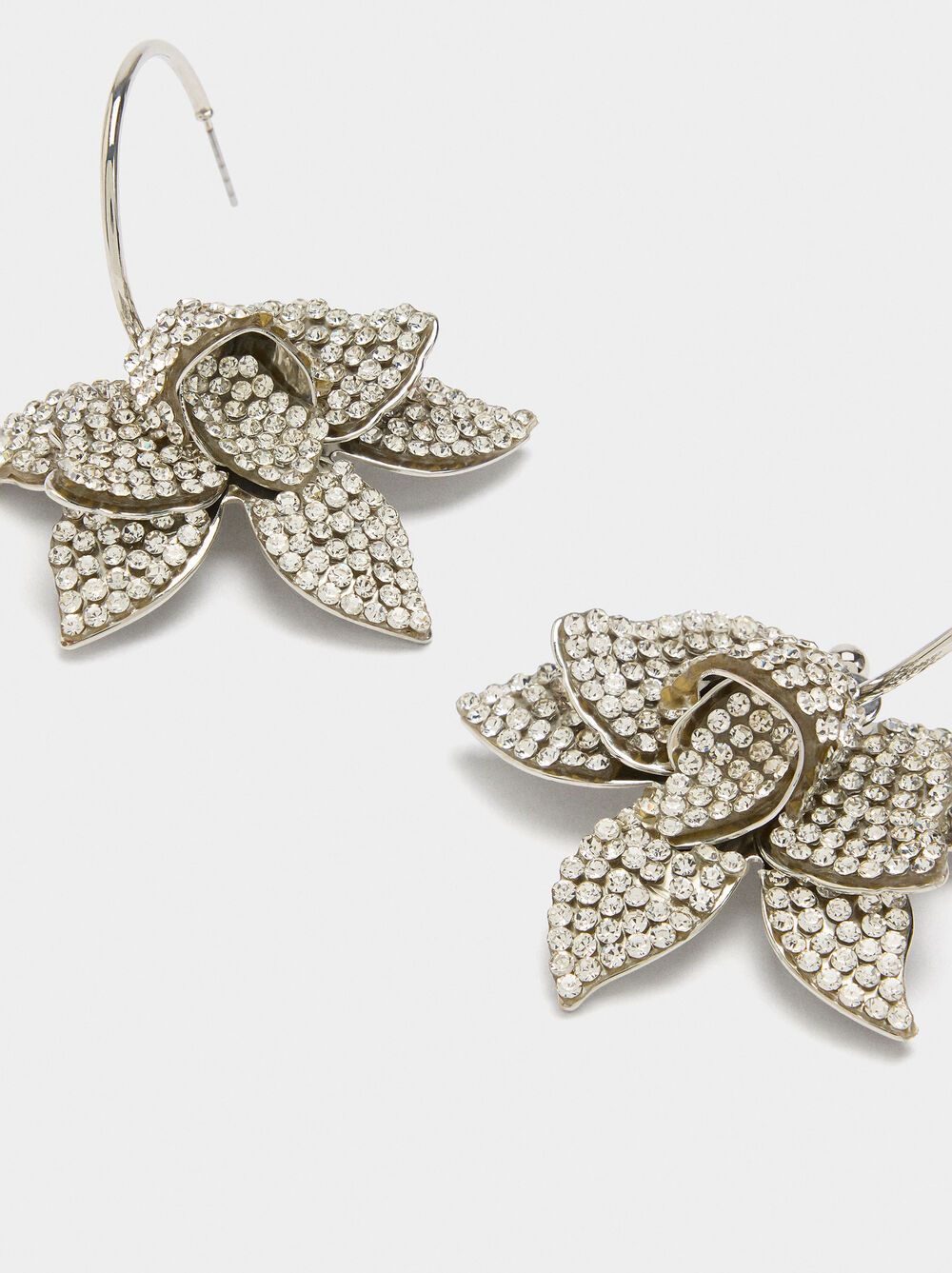Maxi open hoop earrings with flower and crystals