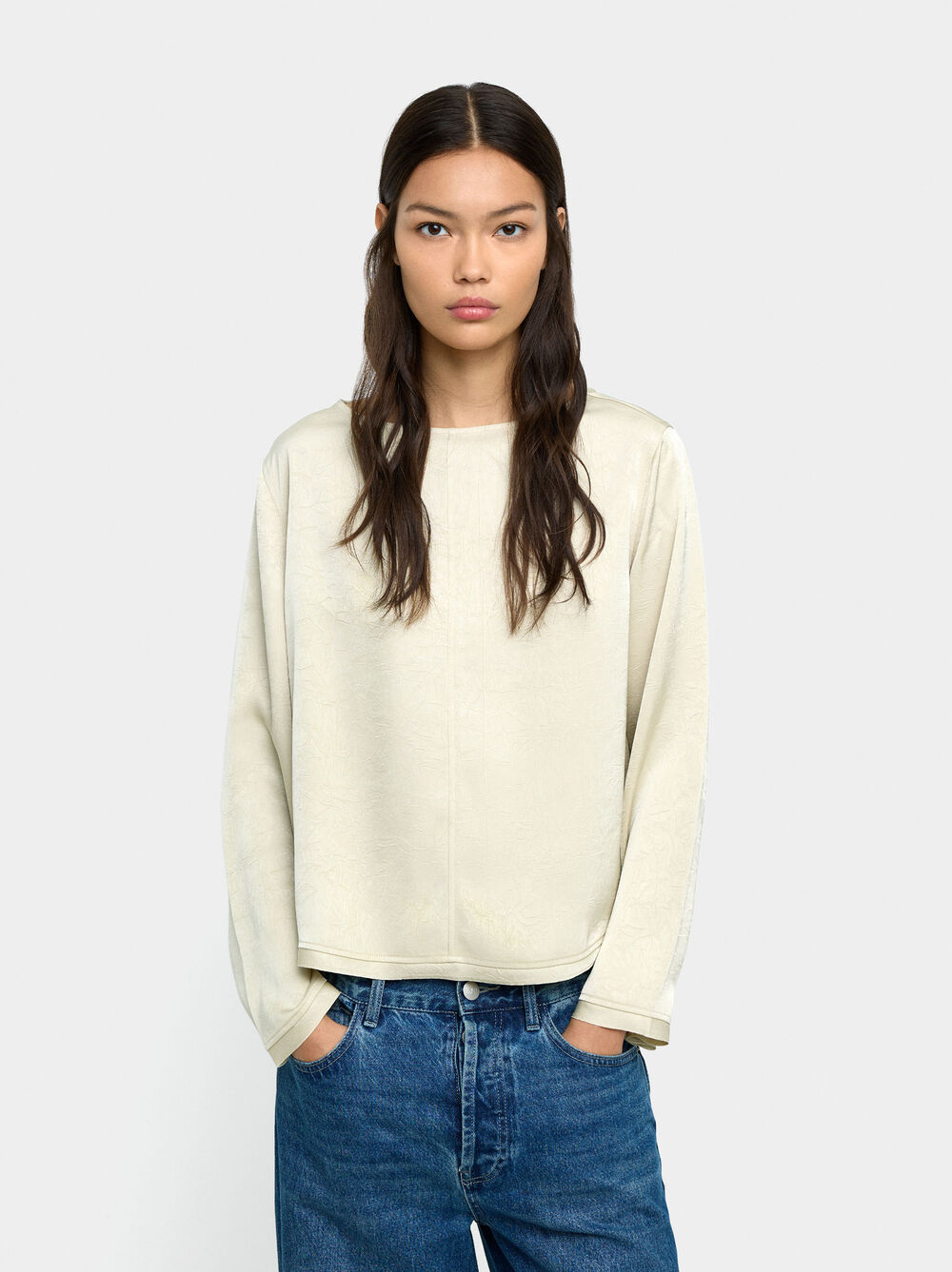 Blouse with crinkled effect