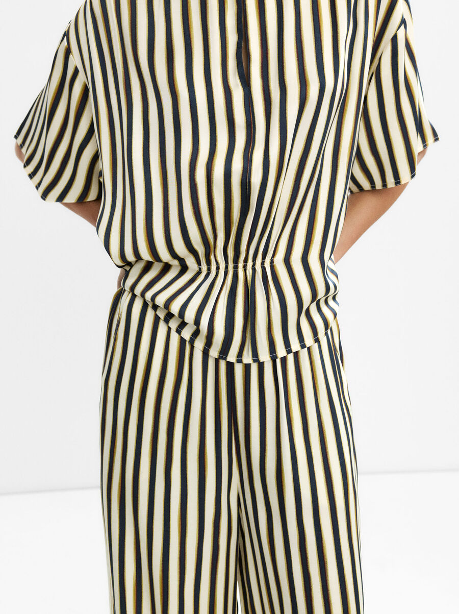 Pantalón de rayas con cintura elástica
