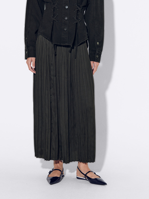 moda: La falda negra básica de Parfois que puedes llevar sin parar el resto  del año