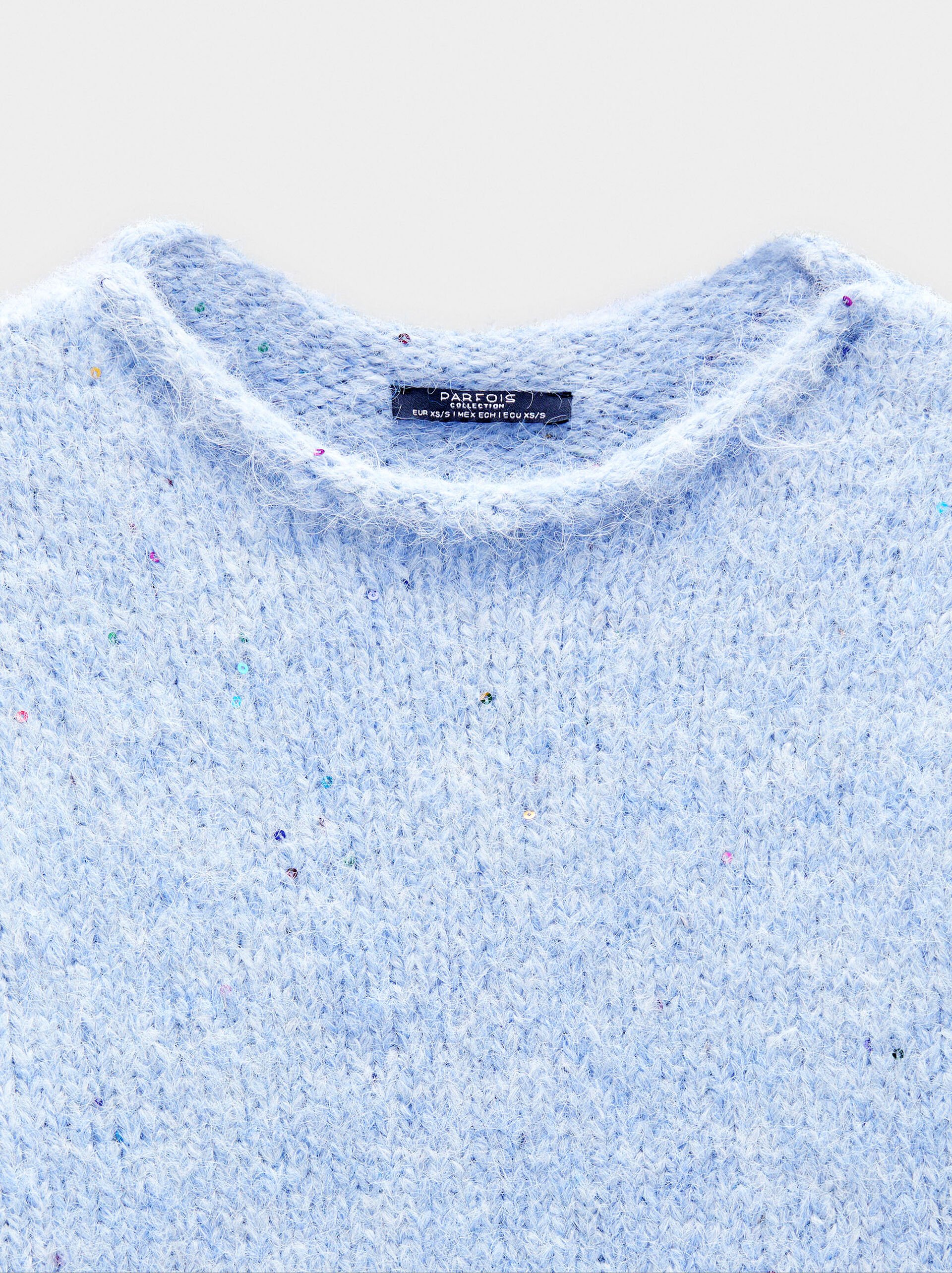 Short-sleeve knit sweater with sequins image number 5.0