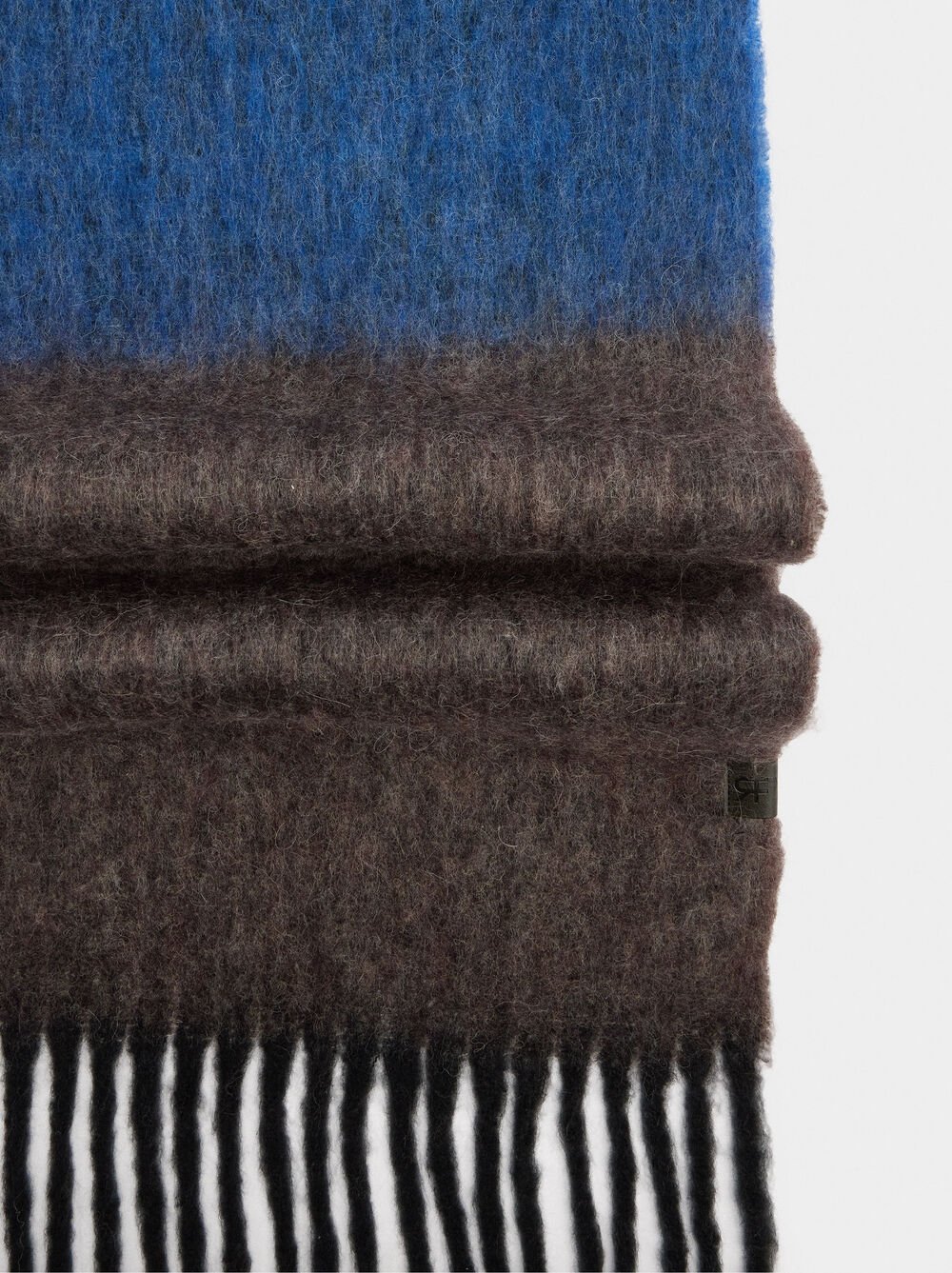 Sciarpa in mistura di lana con frange