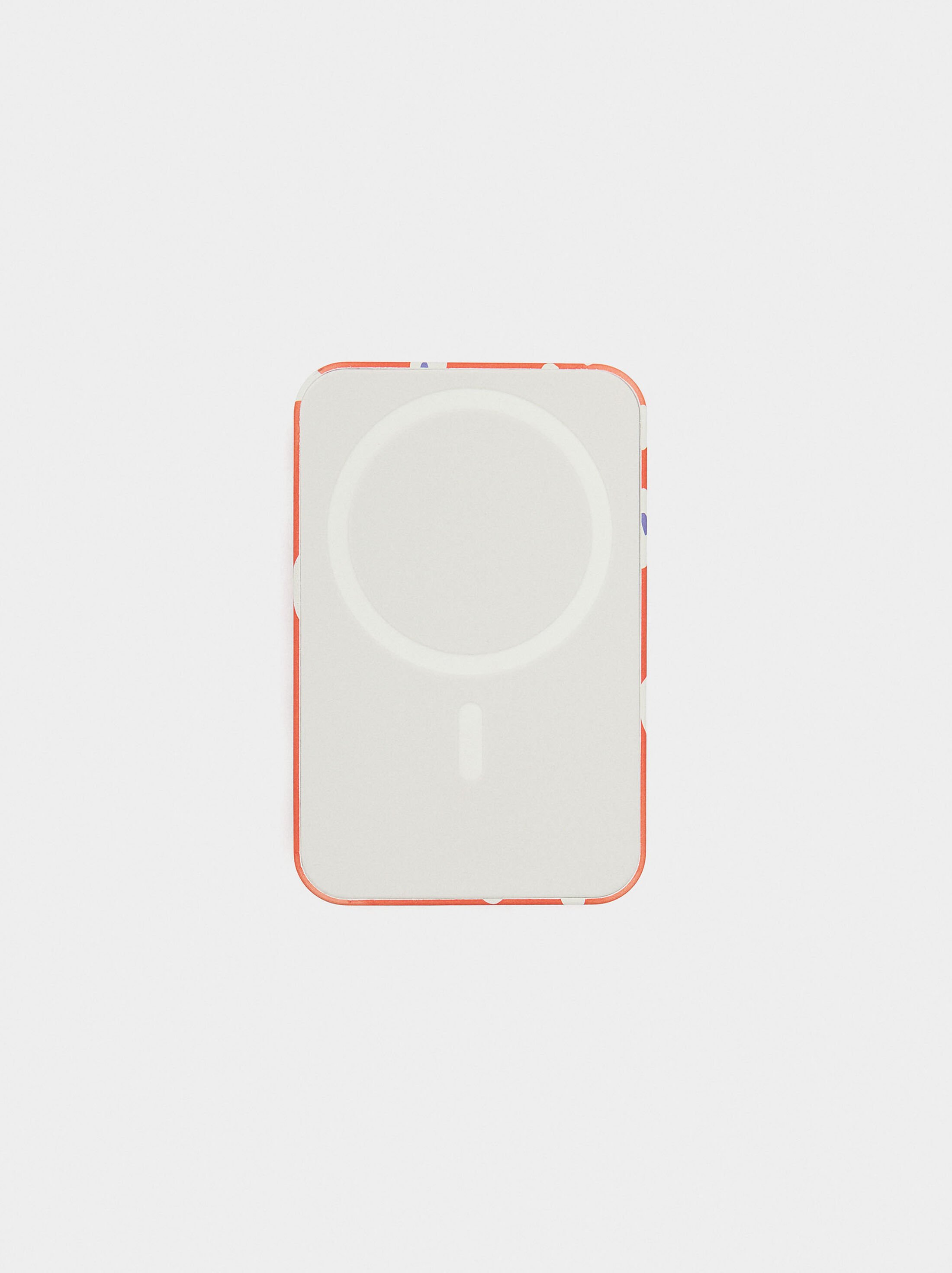 Power Bank with stripes image number 2.0