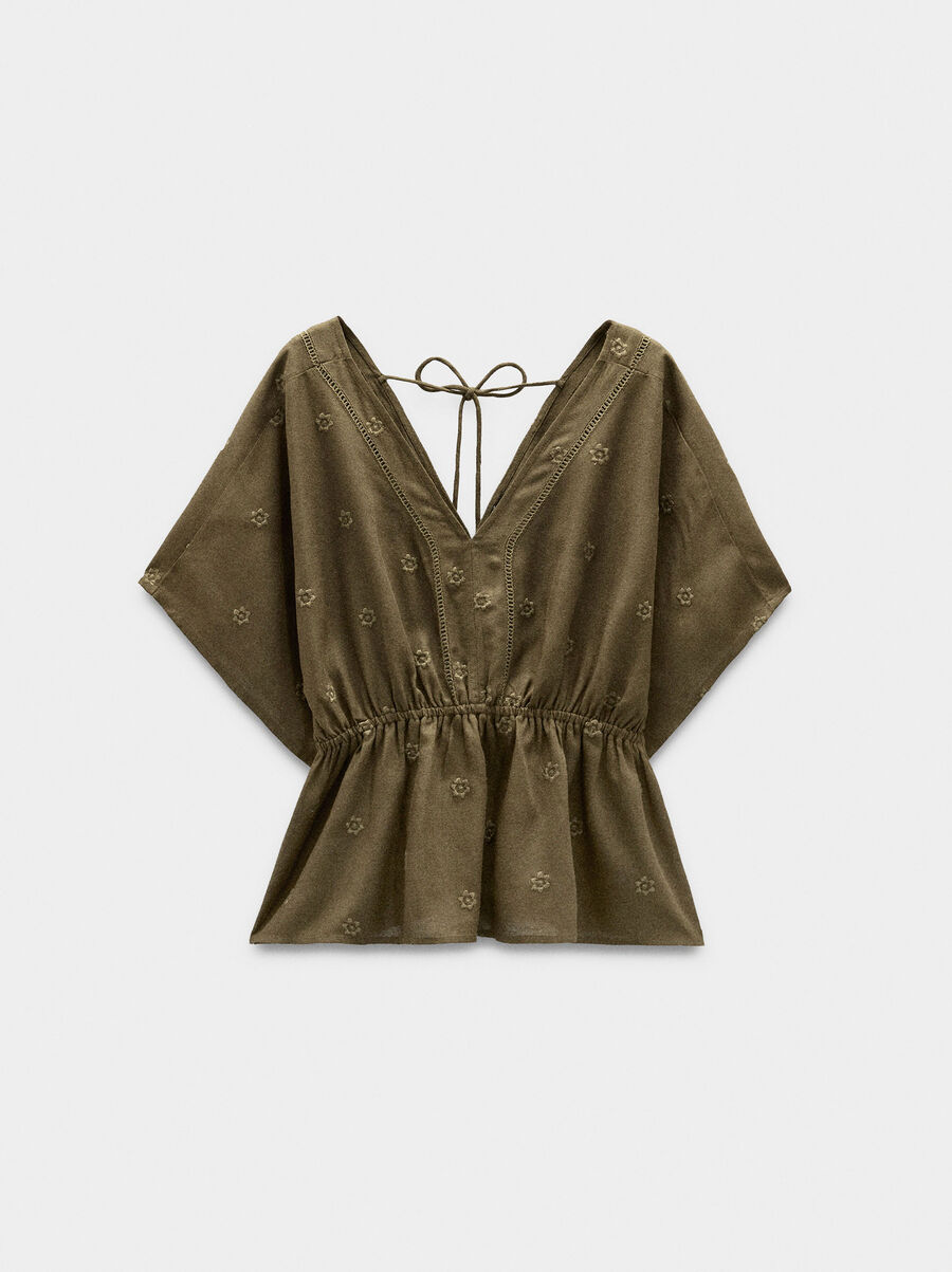 Blouse with embroidery linen blend