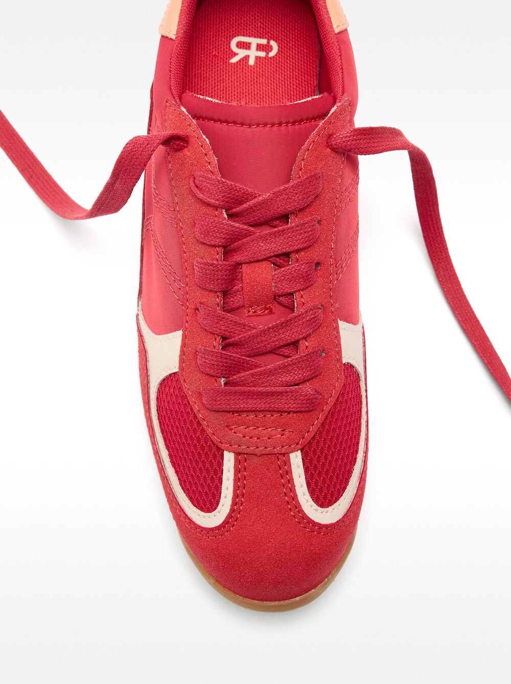 Combined sneakers with a suede effect