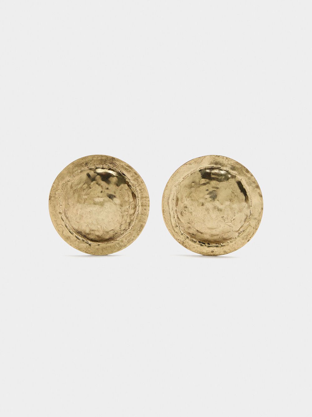 Round earrings