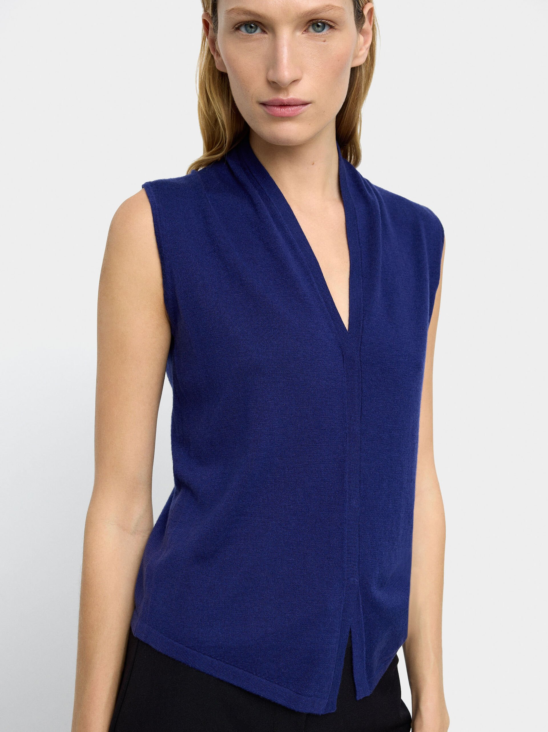 Chaleco de punto mezcla de lana image number 2.0