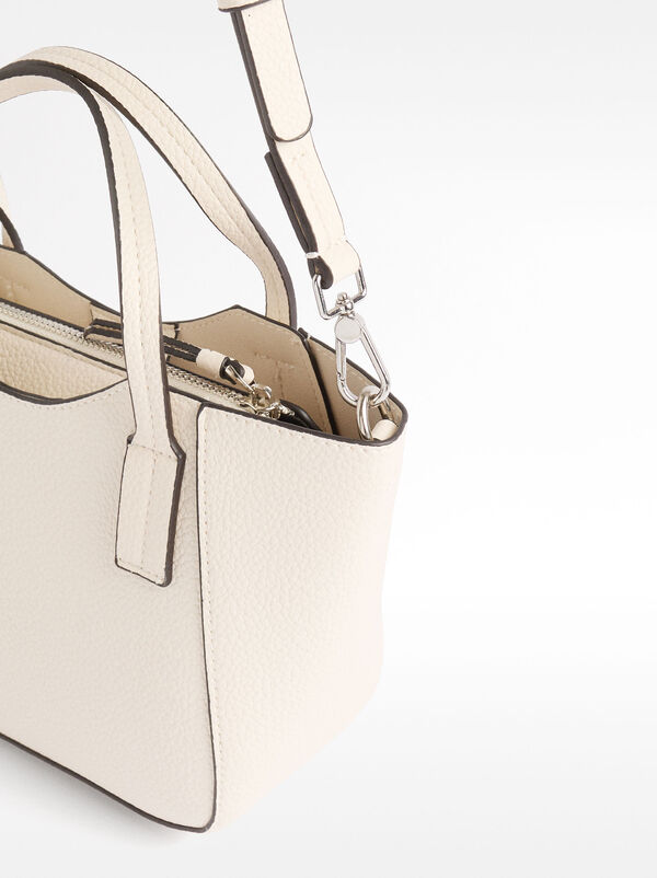 Shoulder carry-on bag