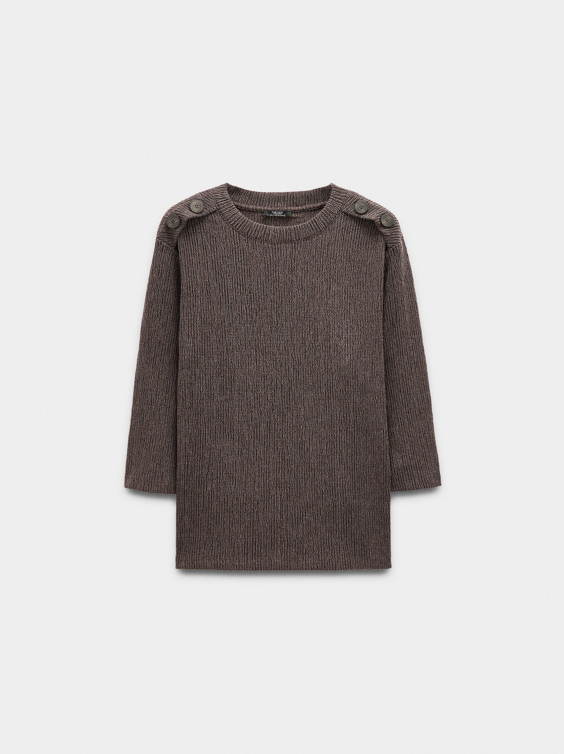 Pull en texture avec détail de boutons image number 4.0