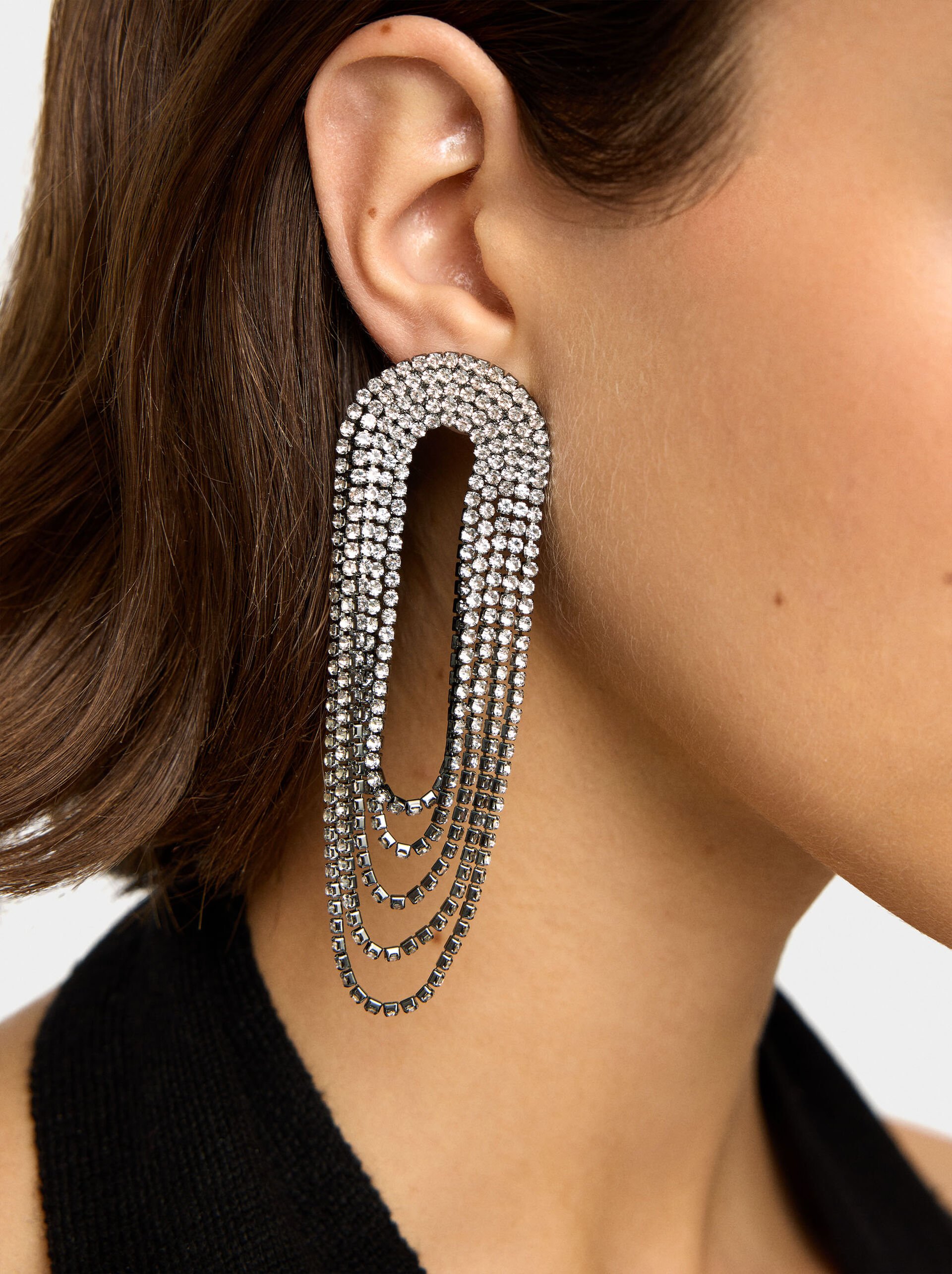 Oval chain earrings with crystals image number 1.0
