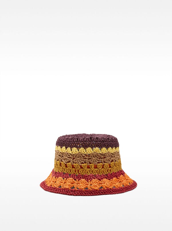Multicolored bucket hat with straw effect