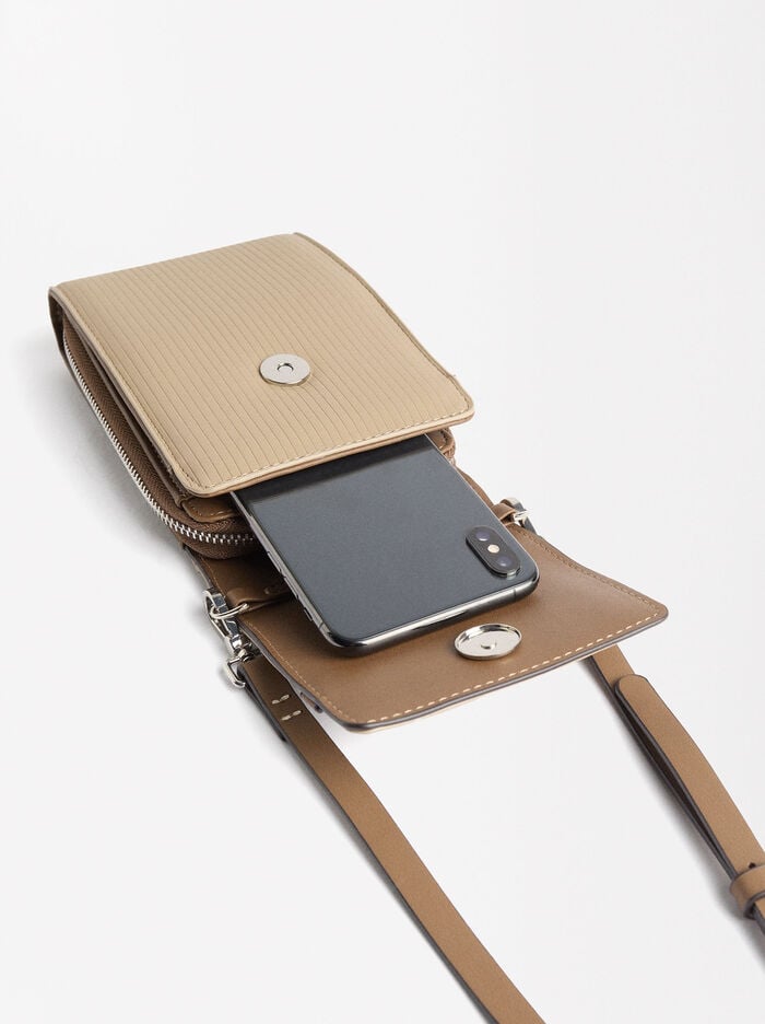 Textured mobile phone case
