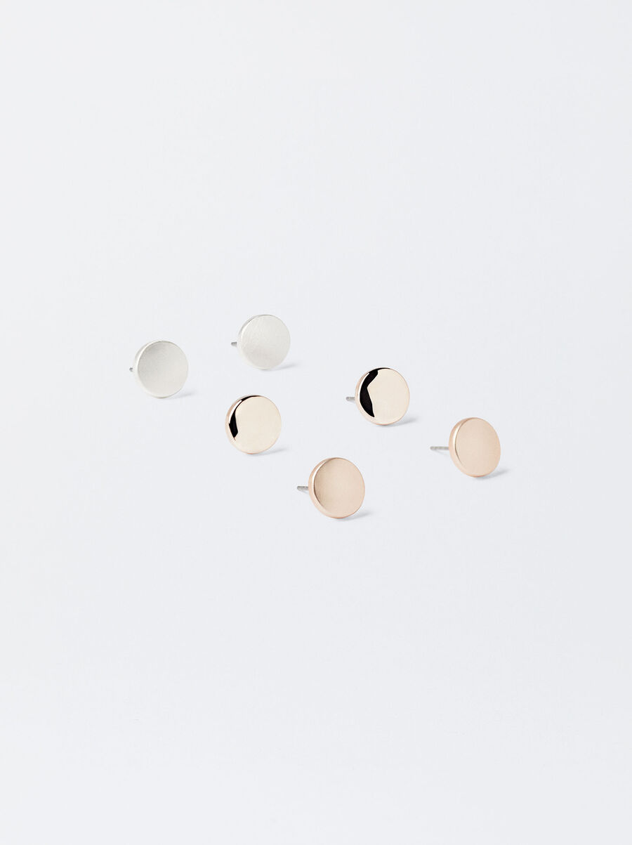Set of studs