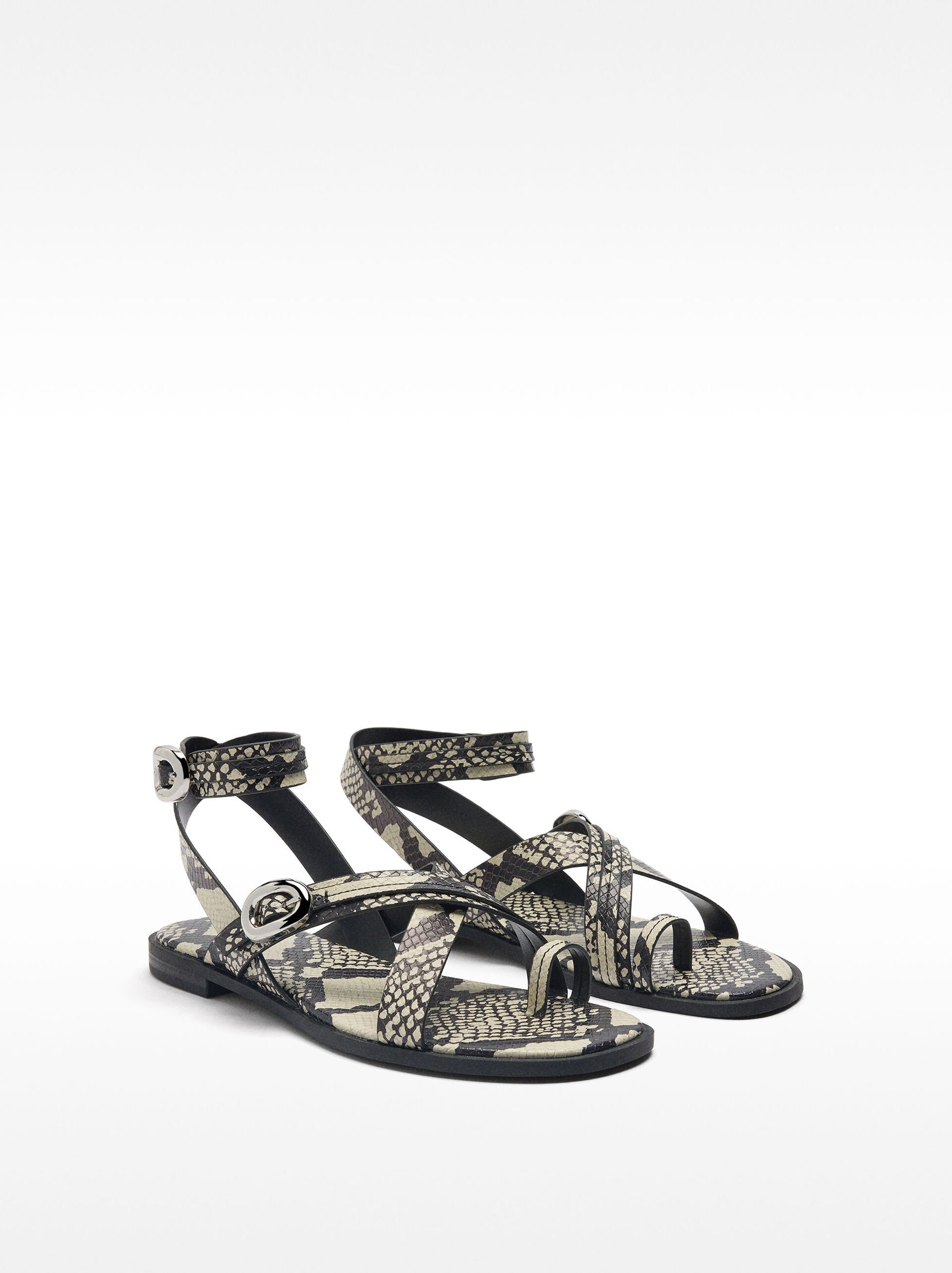Flat sandals with snake print image number 3.0