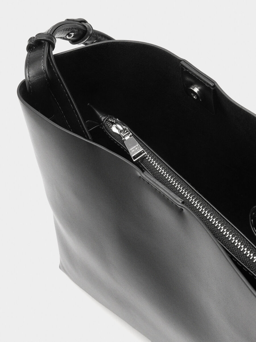 Bolso de hombro liso