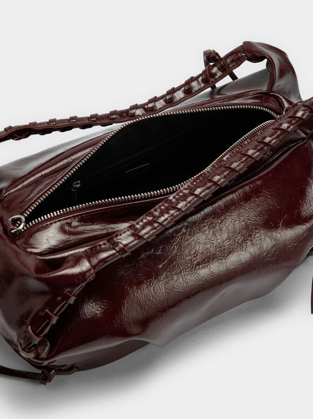 Handbag with patent finish