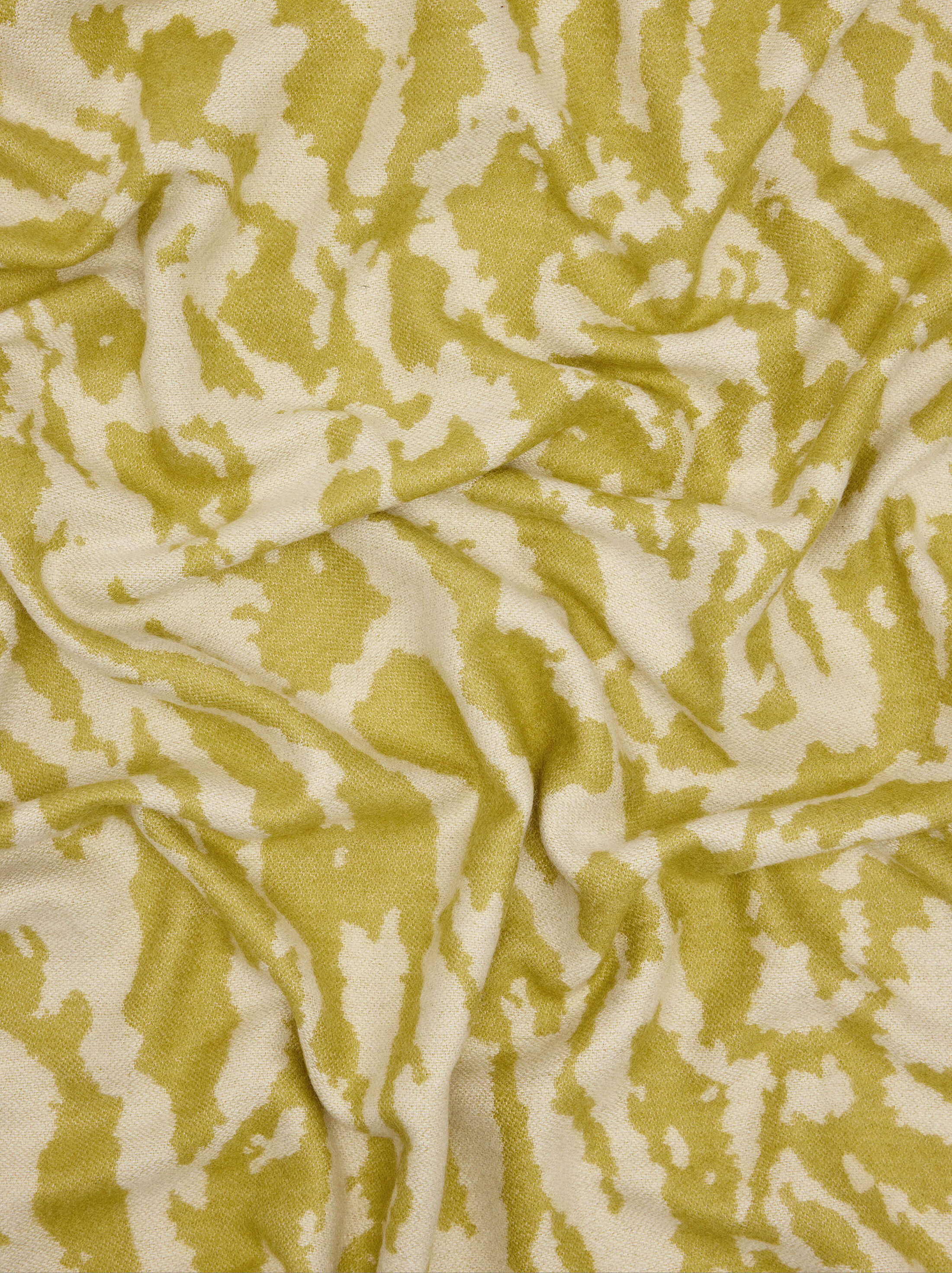 Scarf with printed design image number 1.0