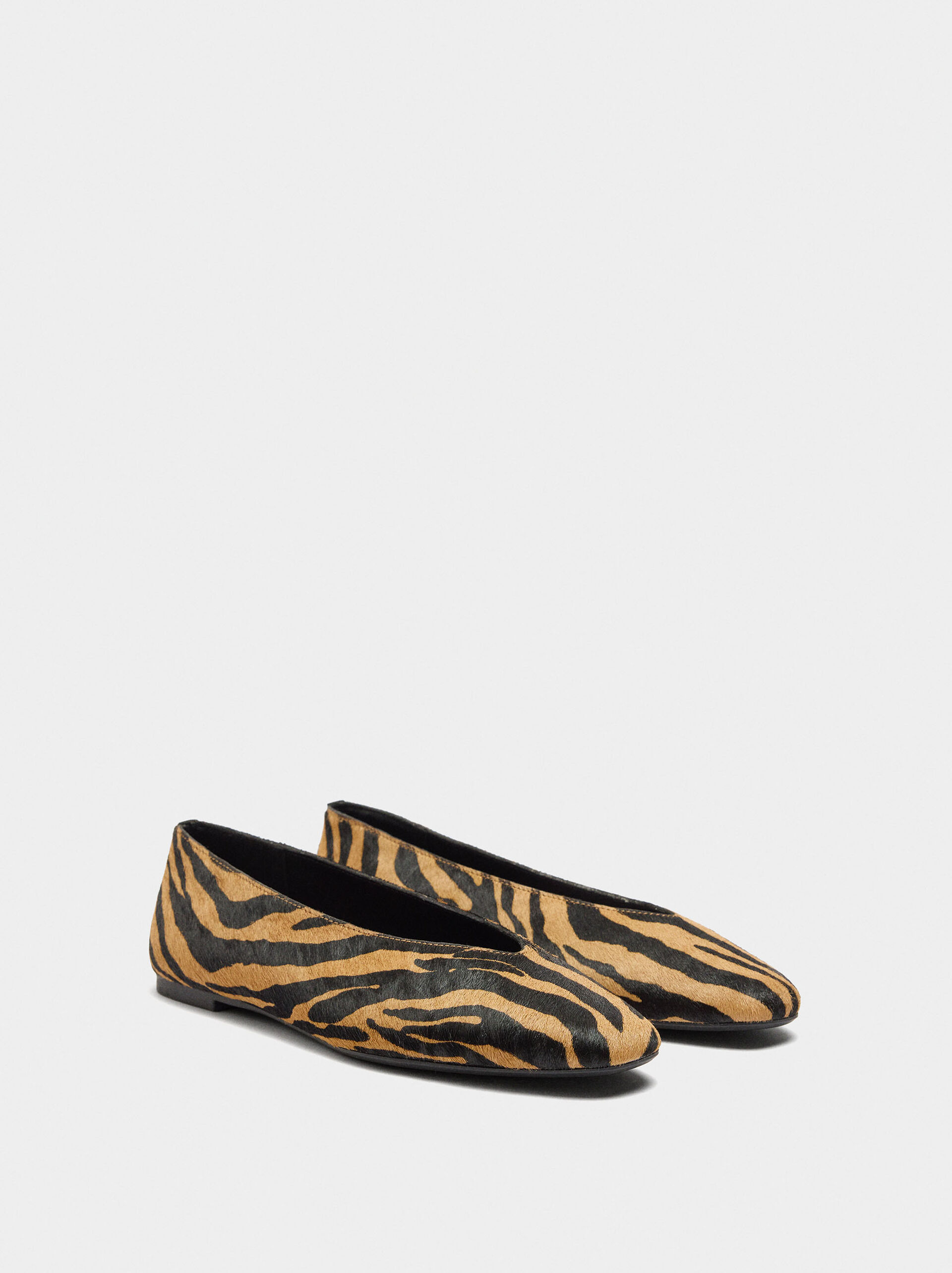 Animal print leather ballet flats image number 2.0