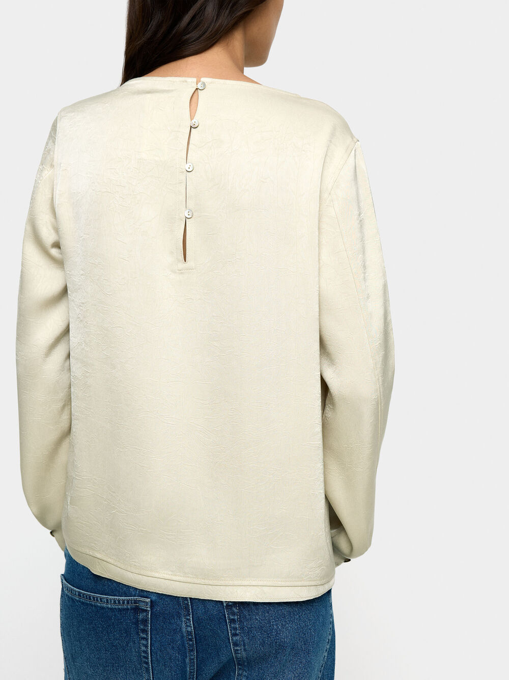 Blouse with crinkled effect