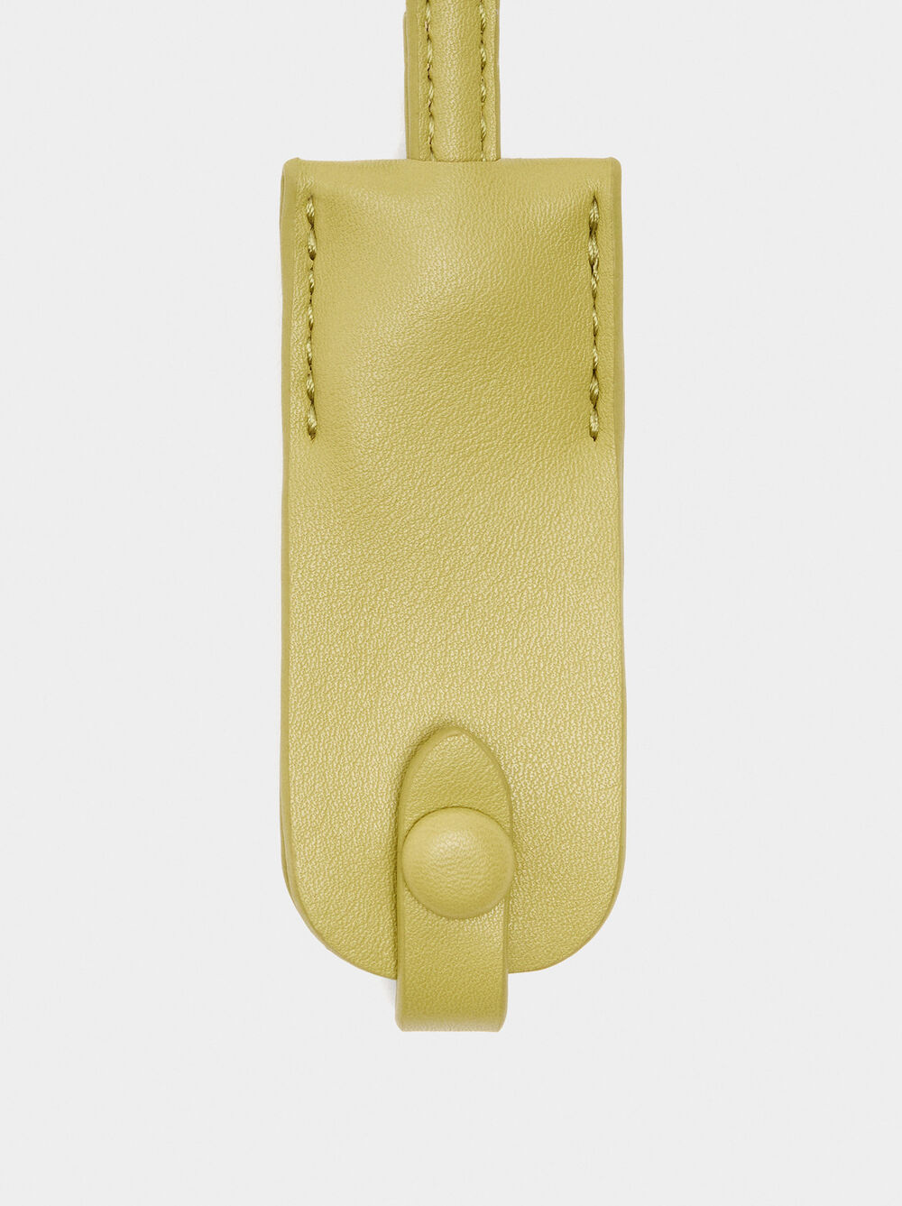 Shopper bag with belt and pendant