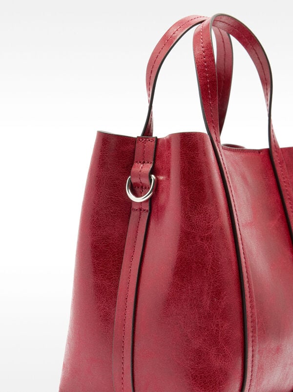 Crackle-effect tote bag
