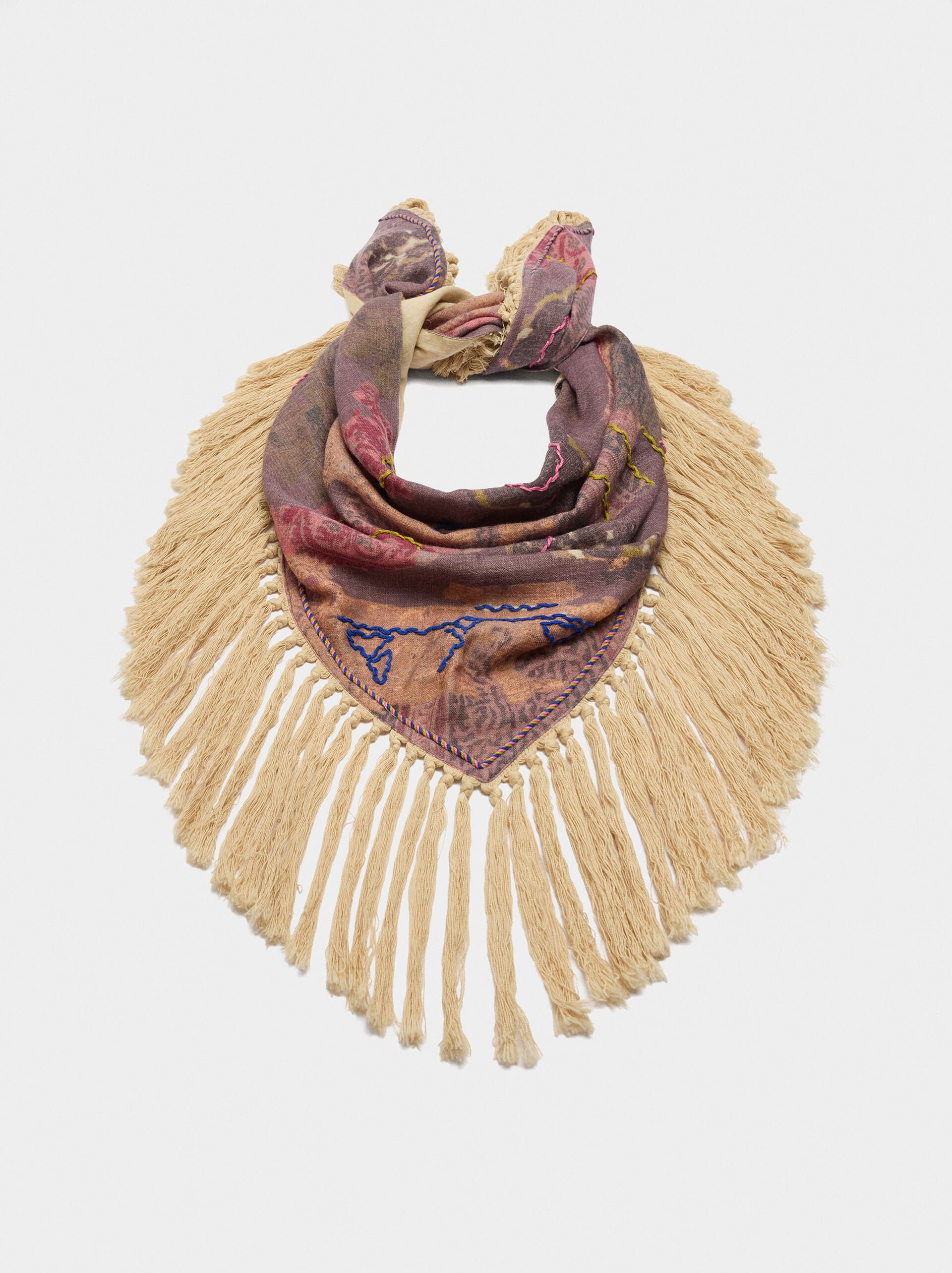 Wool shawl with fringes image number 1.0