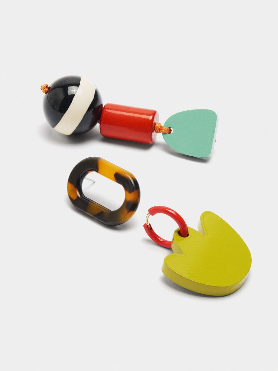 Asymmetric long earrings