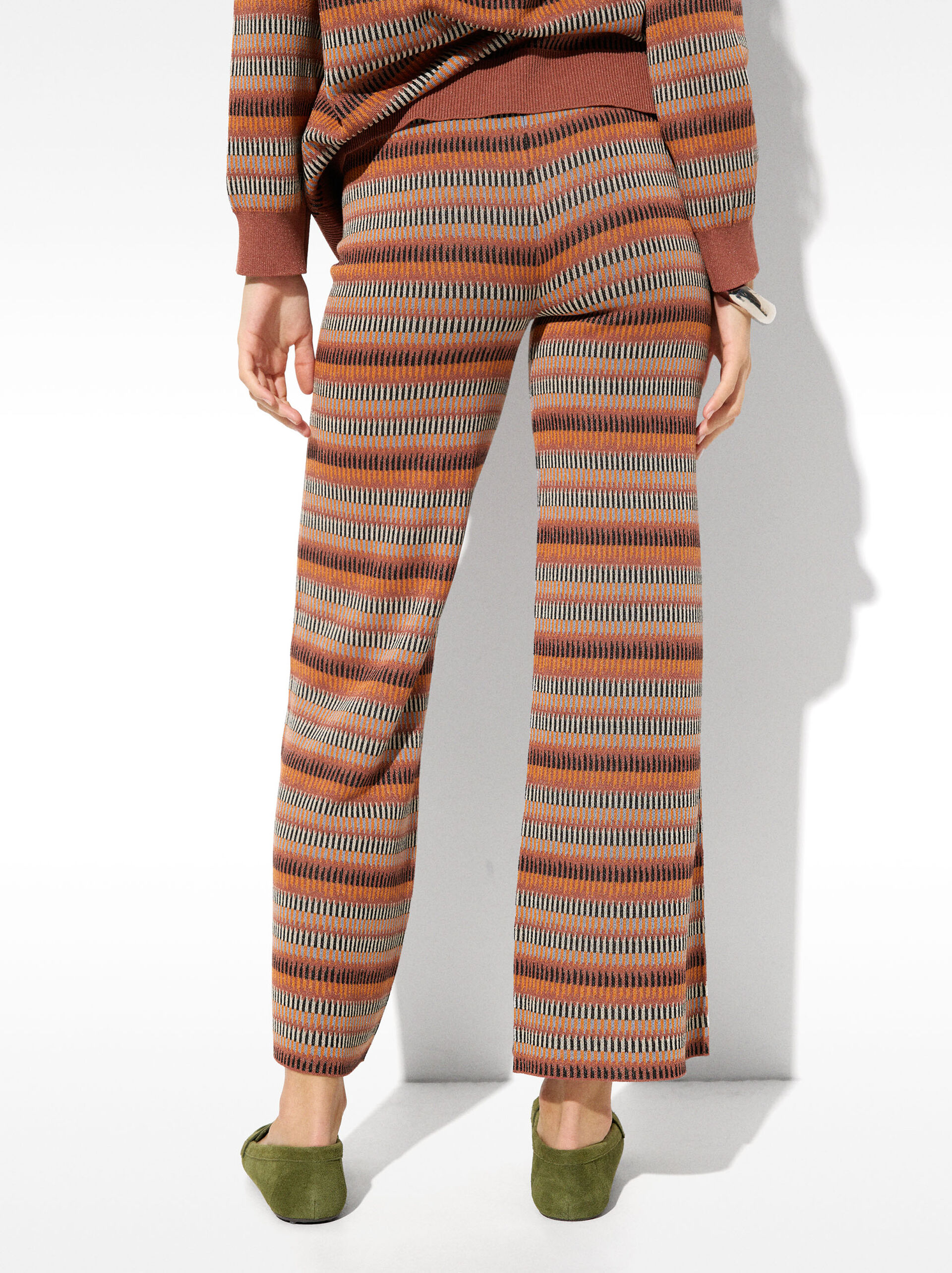 Pantaloni in jacquard a righe image number 4.0