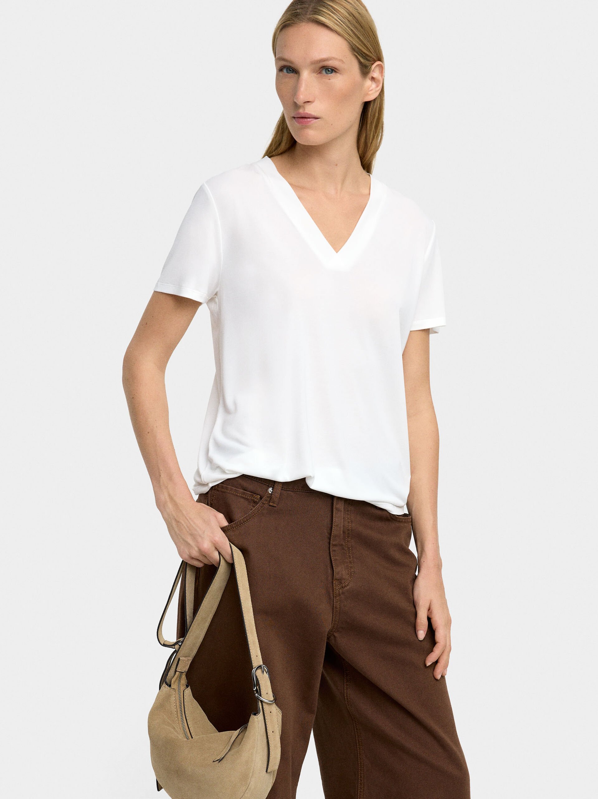 V-neck basic T-shirt image number 1.0