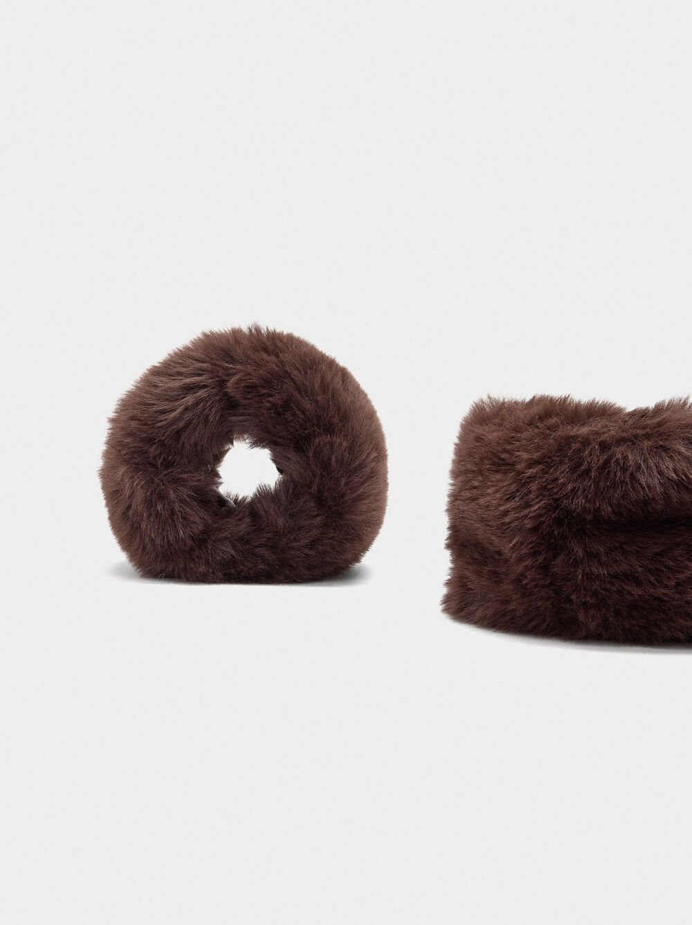 cuffs with fur effect