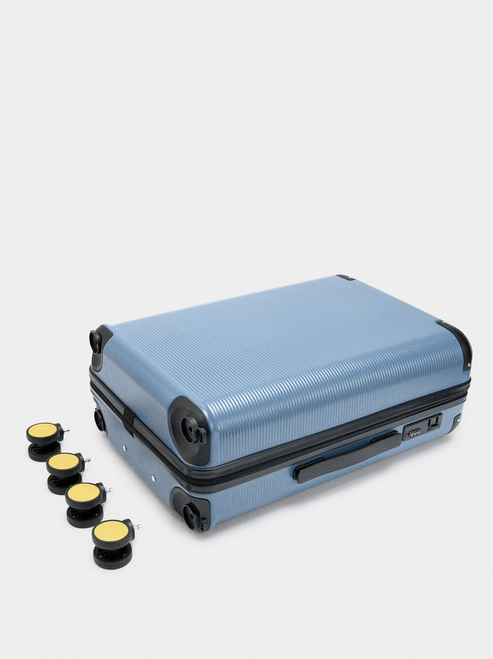 Travel suitcase with texture