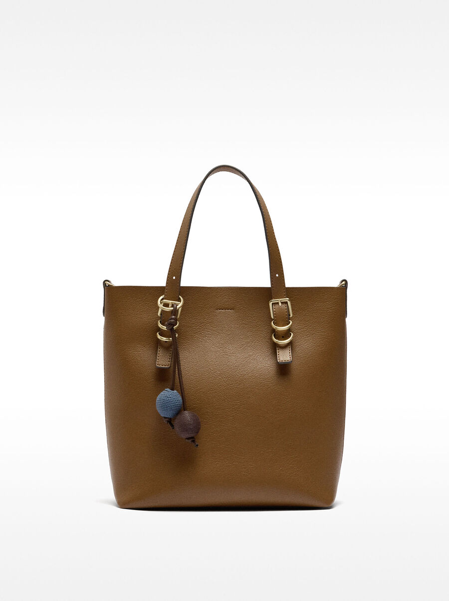 Tote bag with charm