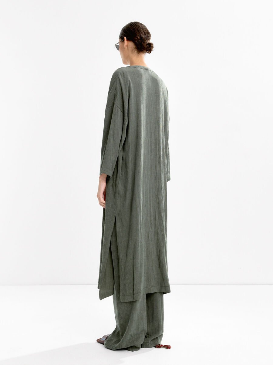 Long dress with texture
