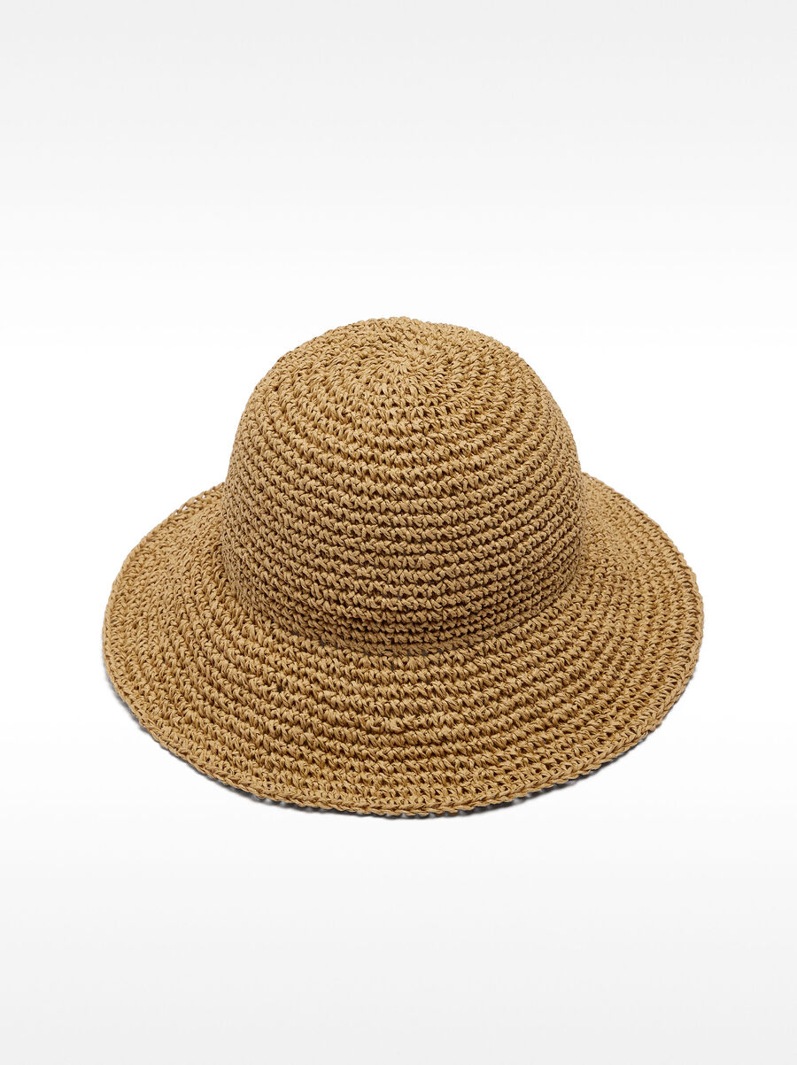 Bucket hat with straw effect