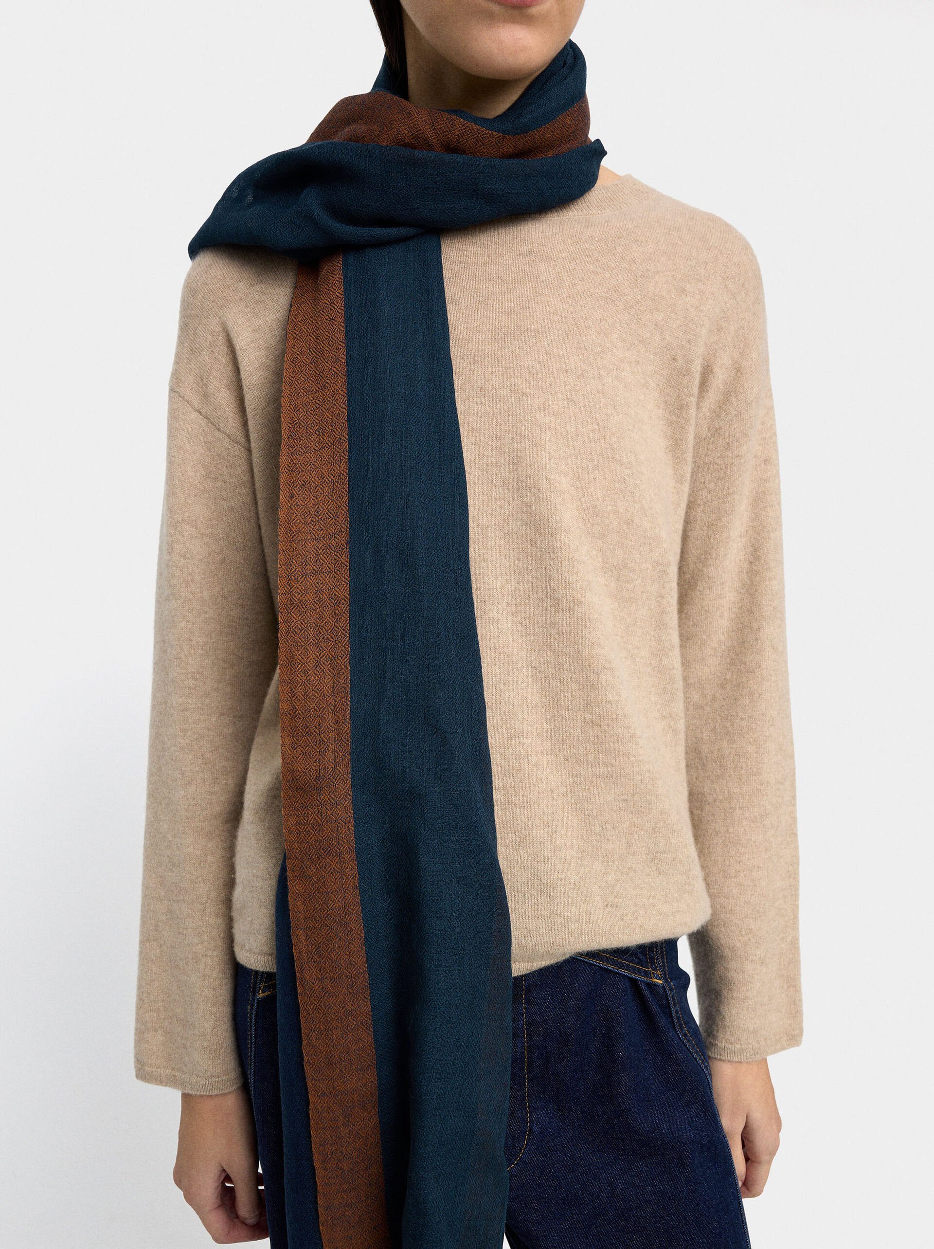 Pashmina with stripes 100% wool image number 1.0