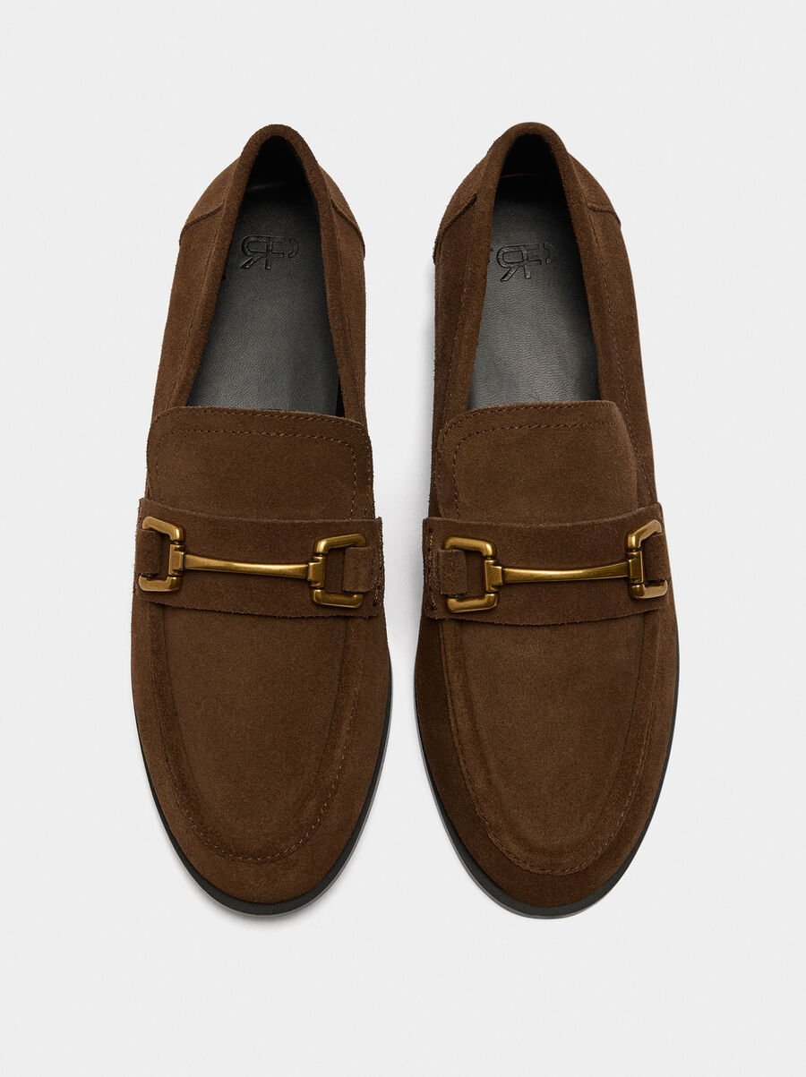Mocasines de piel con hebilla