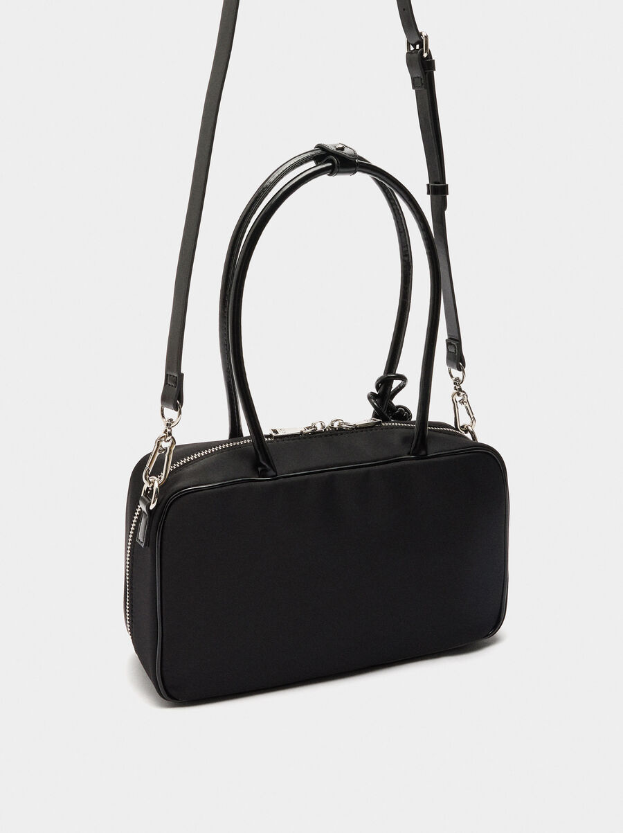 Bolso bowling de nylon con colgante