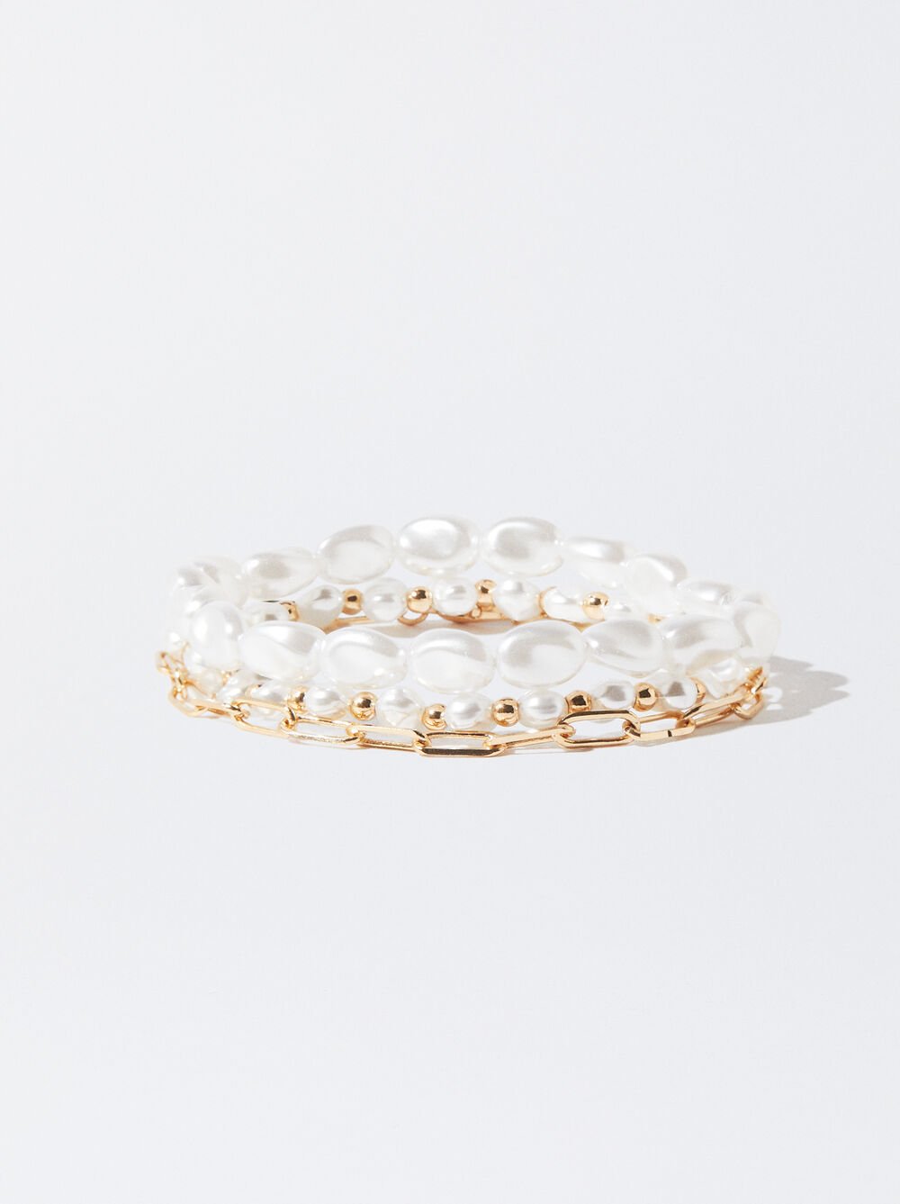 Golden Bracelet With Pearls