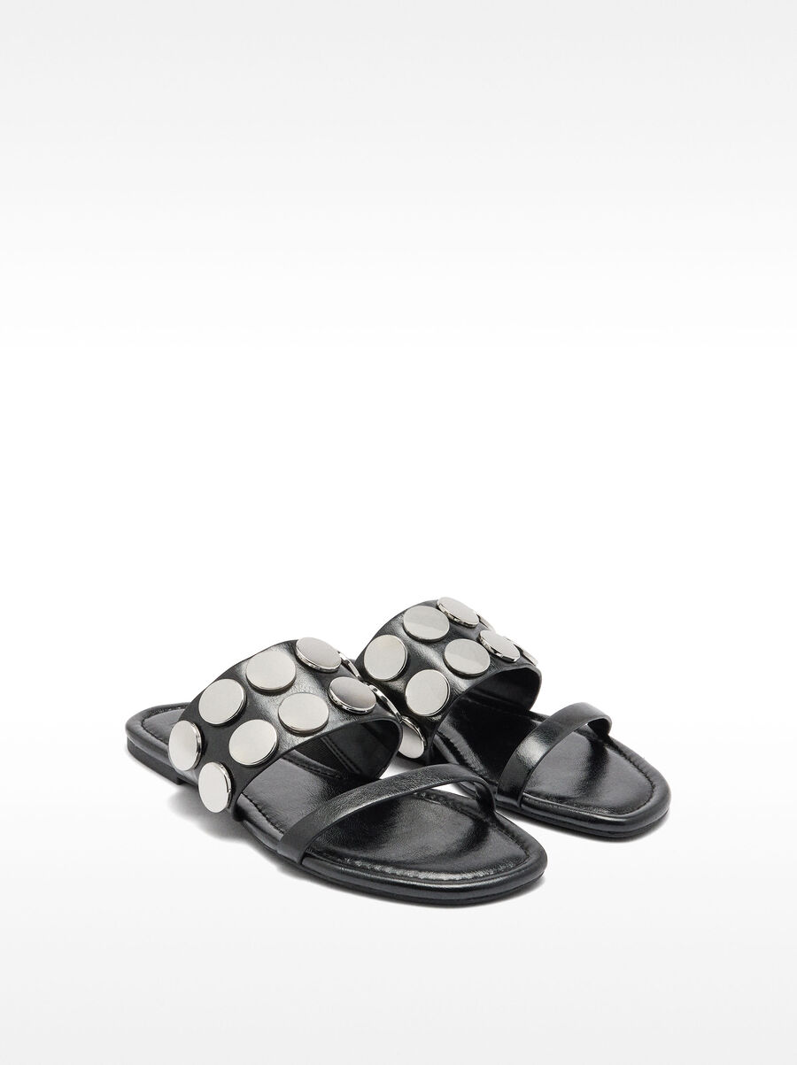 Flat sandals with metallic details