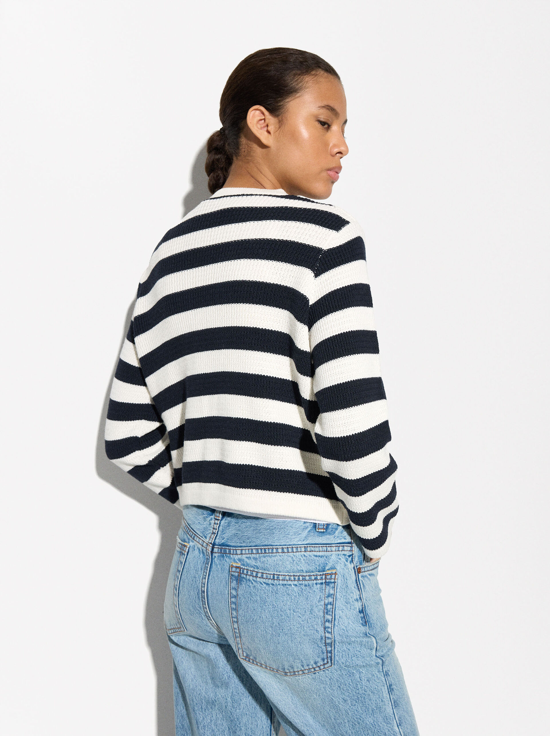 Striped Knitted Cardigan  image number 3.0