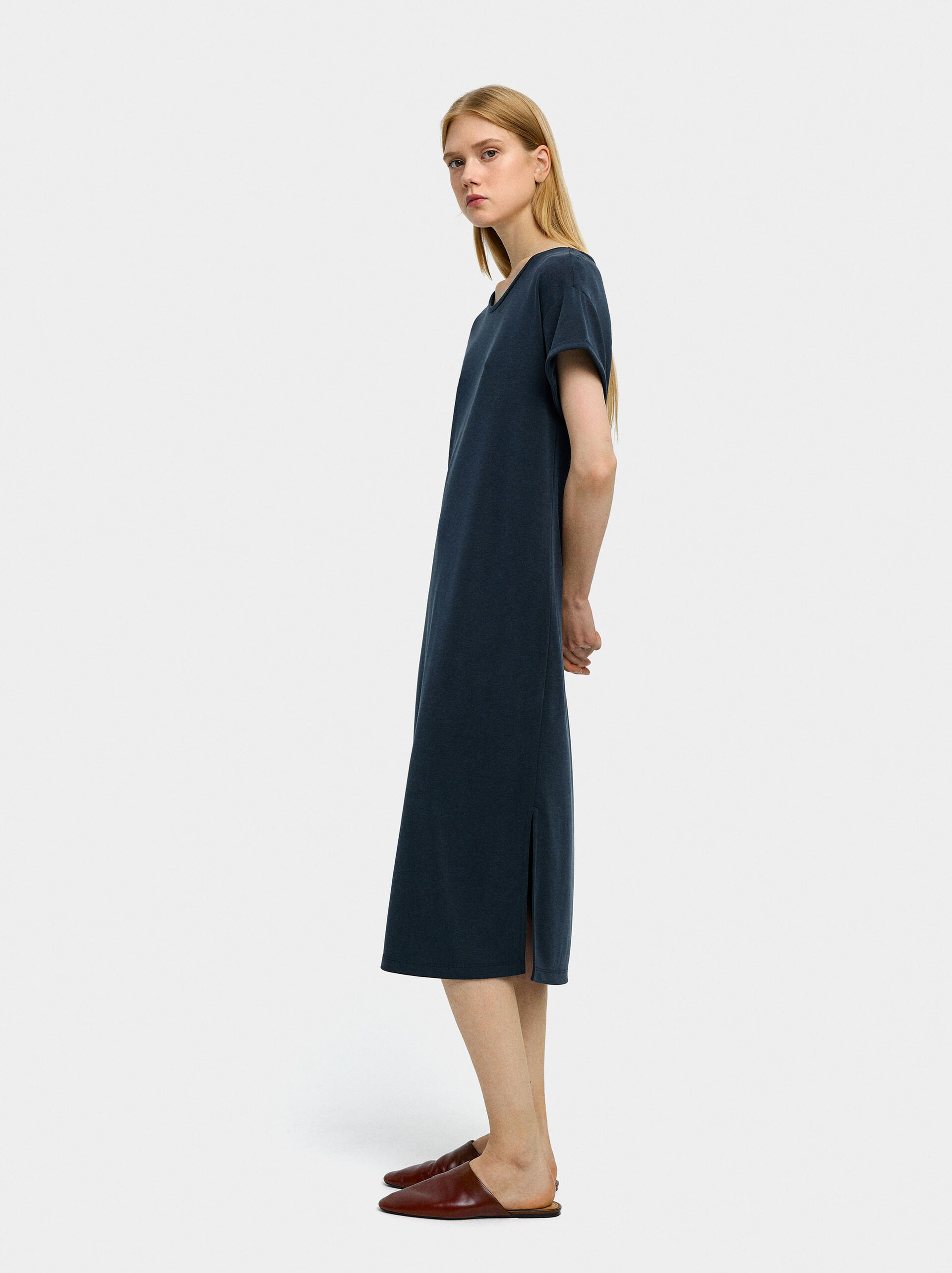 Plain midi dress image number 1.0