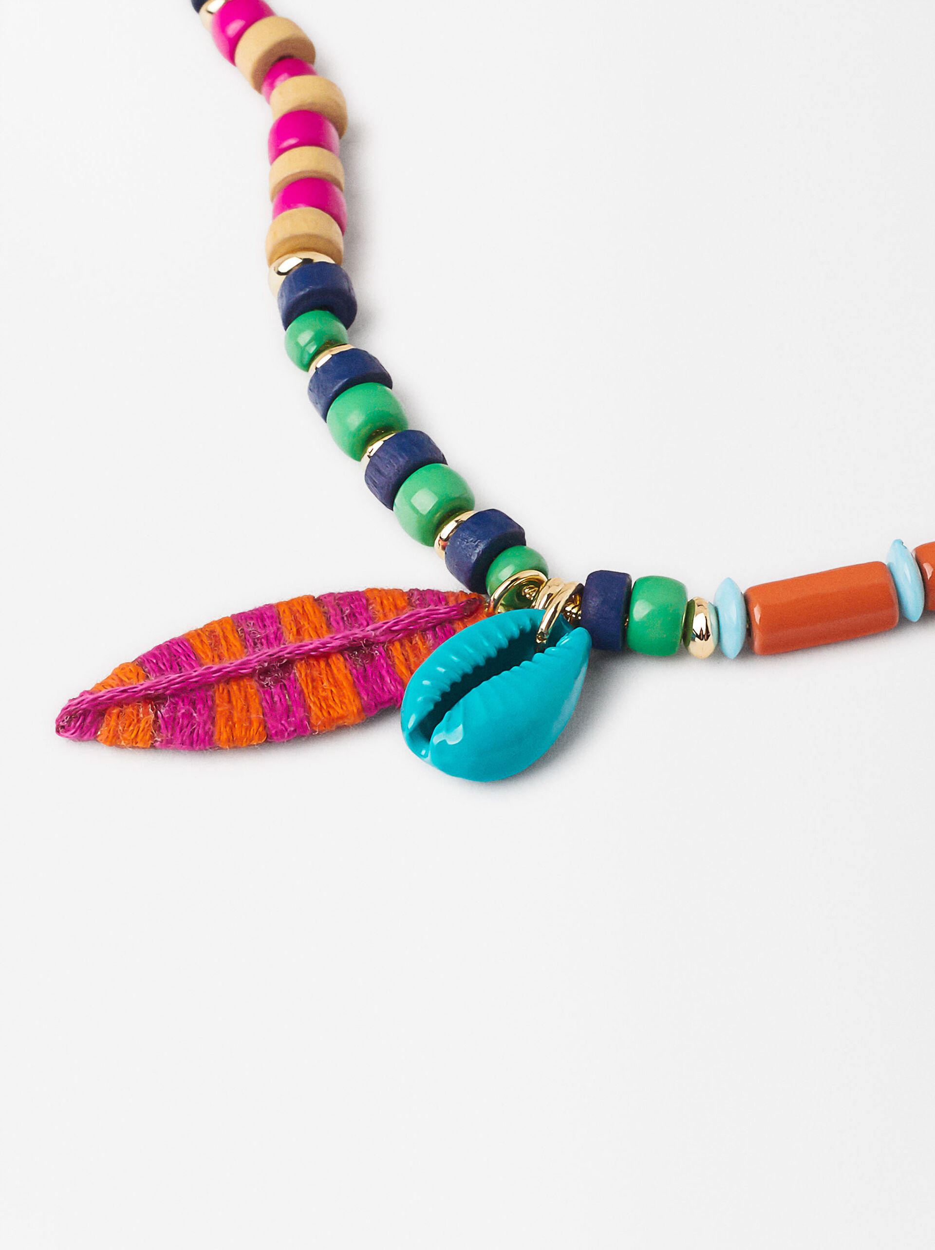 Mehrfarbige Halskette Mit Anhänger image number 2.0