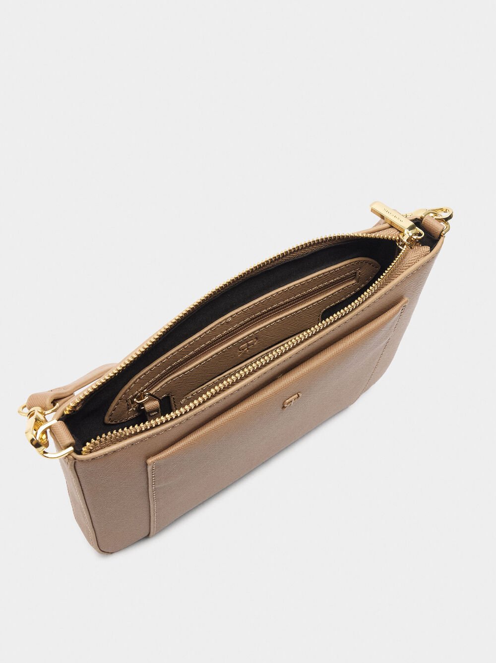 Crossbody bag with texture