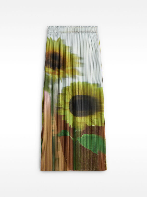 Floral print skirt