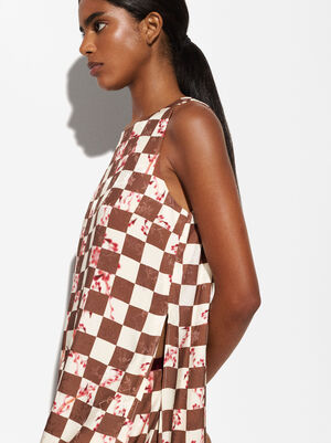 Dress With A Checkered Pattern